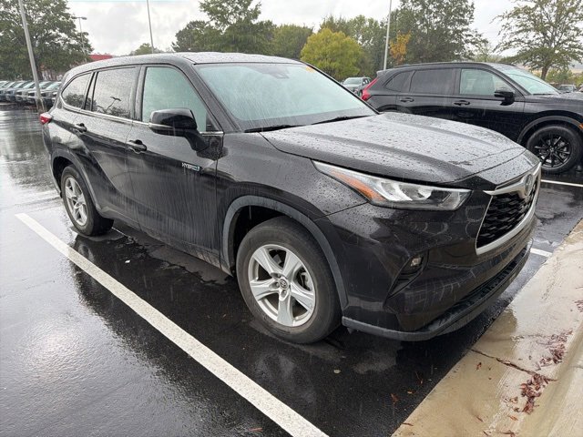 2020 Toyota Highlander Hybrid LE photo 3