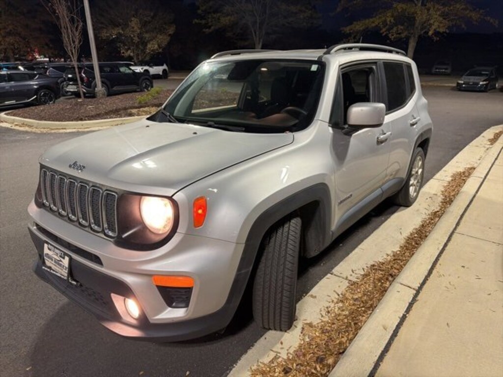 Used 2020 Jeep Renegade Latitude FWD SUV