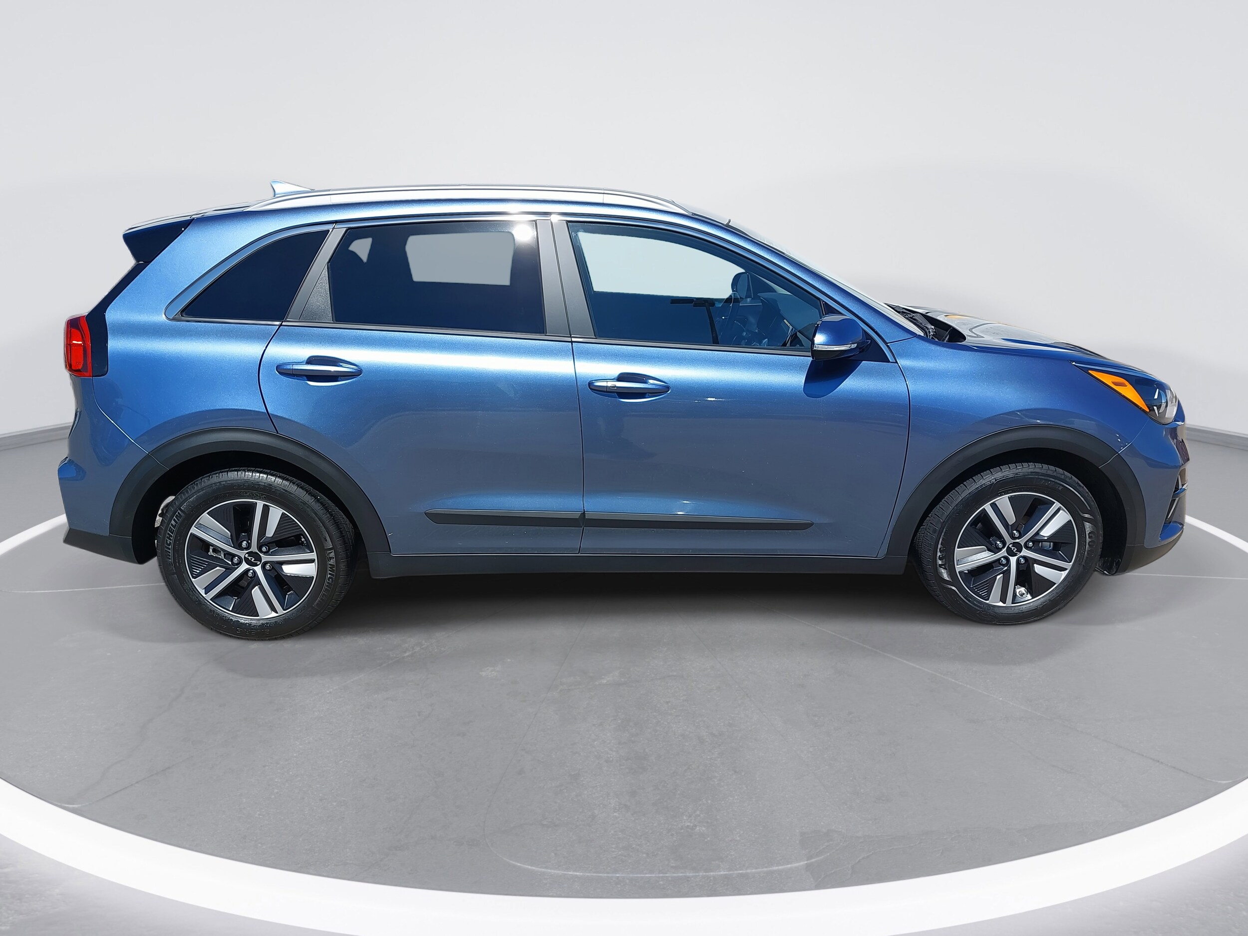 2022 Kia Niro EX Premium photo 4