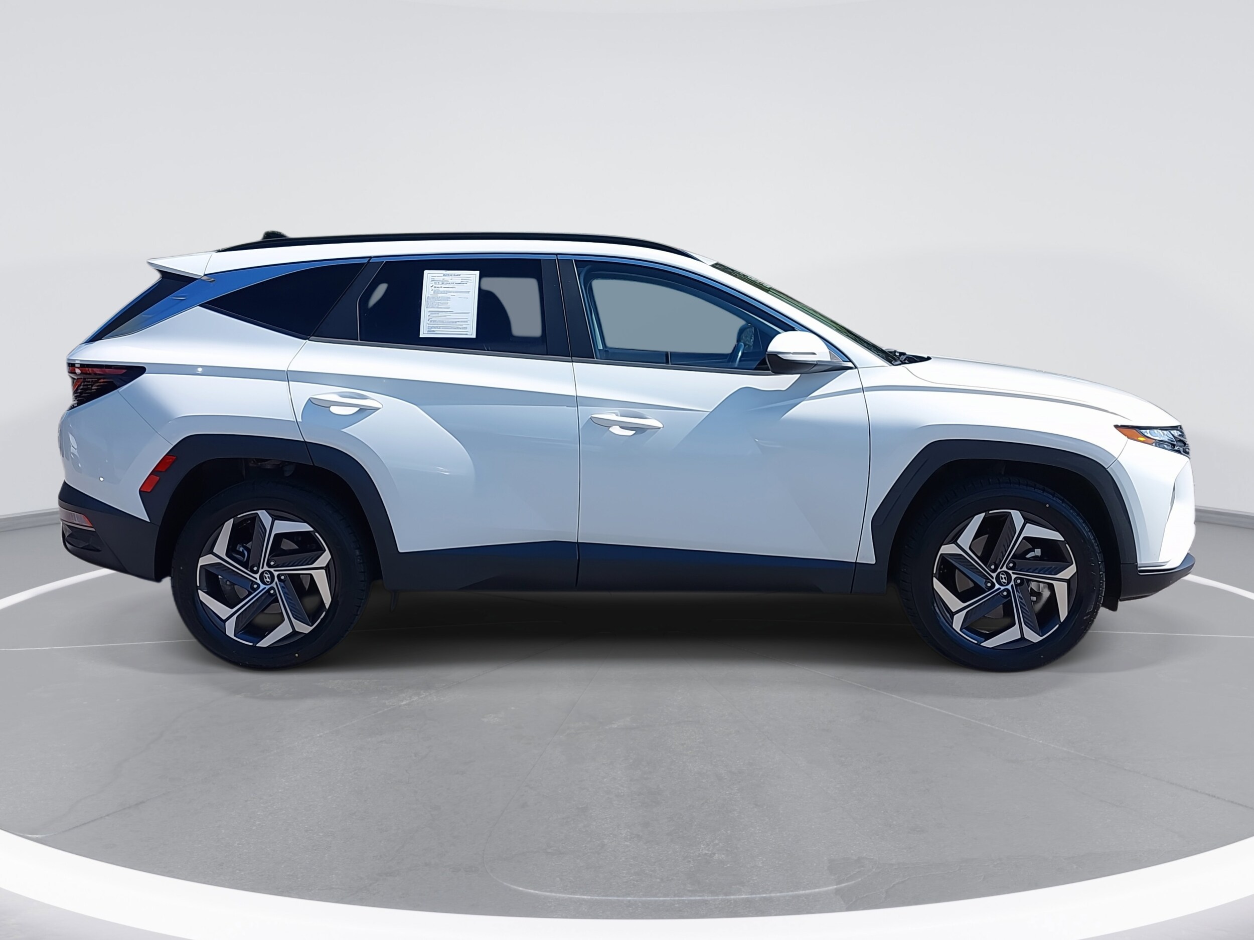 2022 Hyundai Tucson SEL Convenience photo 2