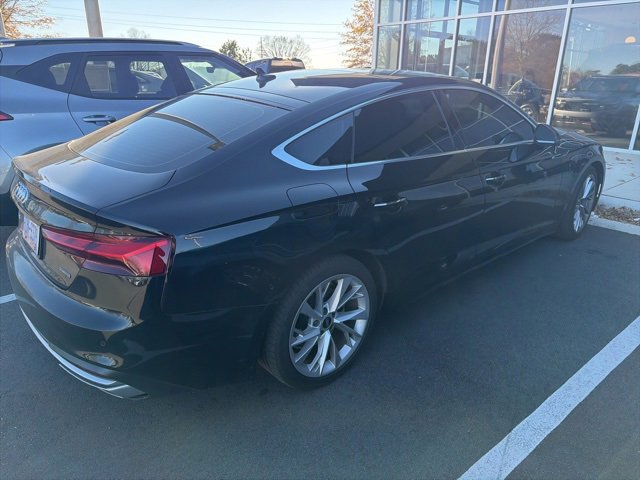 2022 Audi A5 40 Premium photo 4