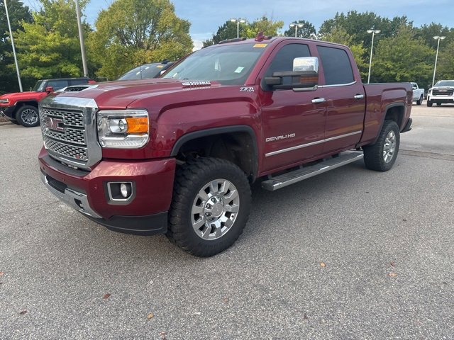 2019 Gmc Sierra HD Denali photo 3