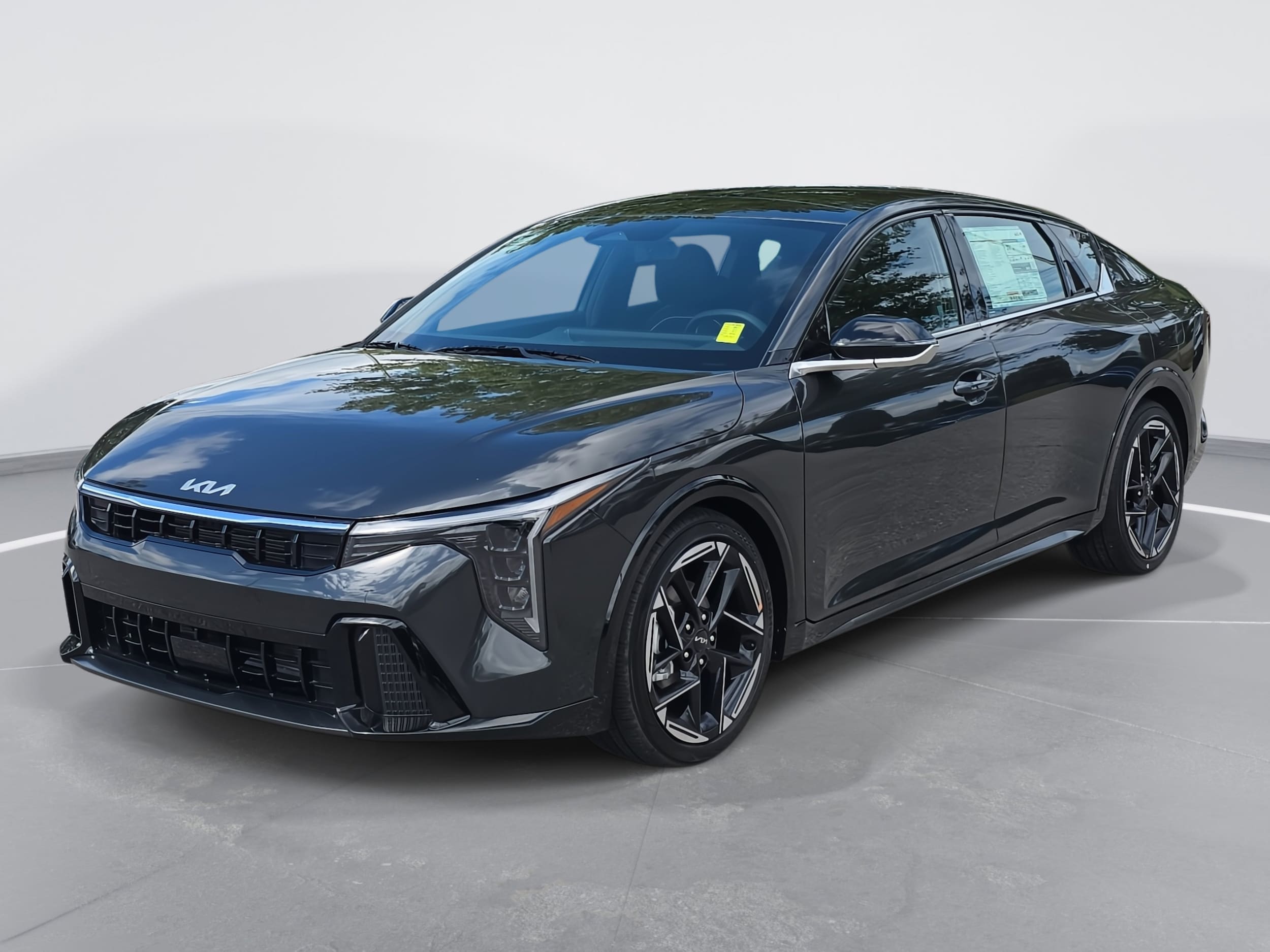 2025 Kia K4 GT-Line's photo