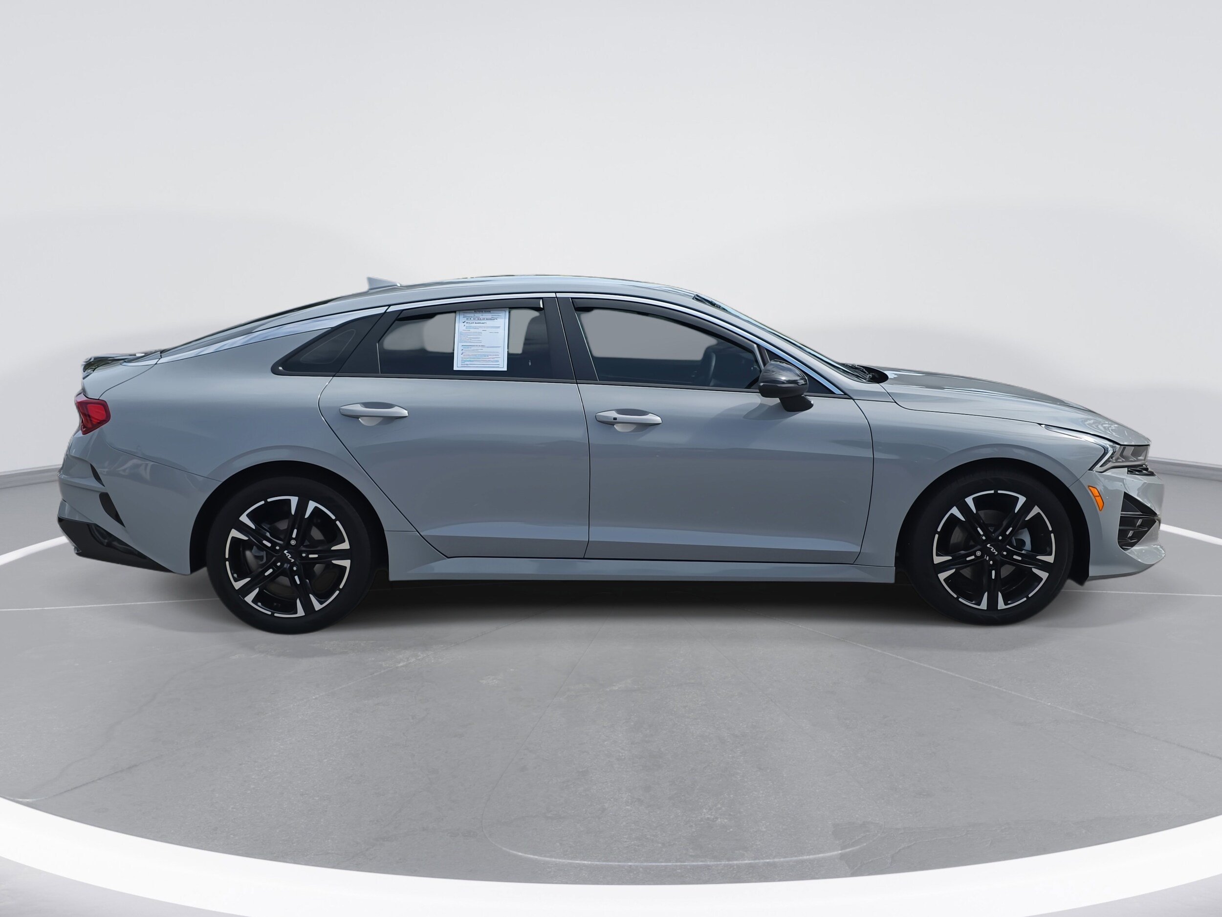 2023 Kia K5 GT-Line photo 4