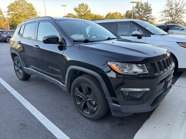 2018 Jeep Compass Latitude photo 2