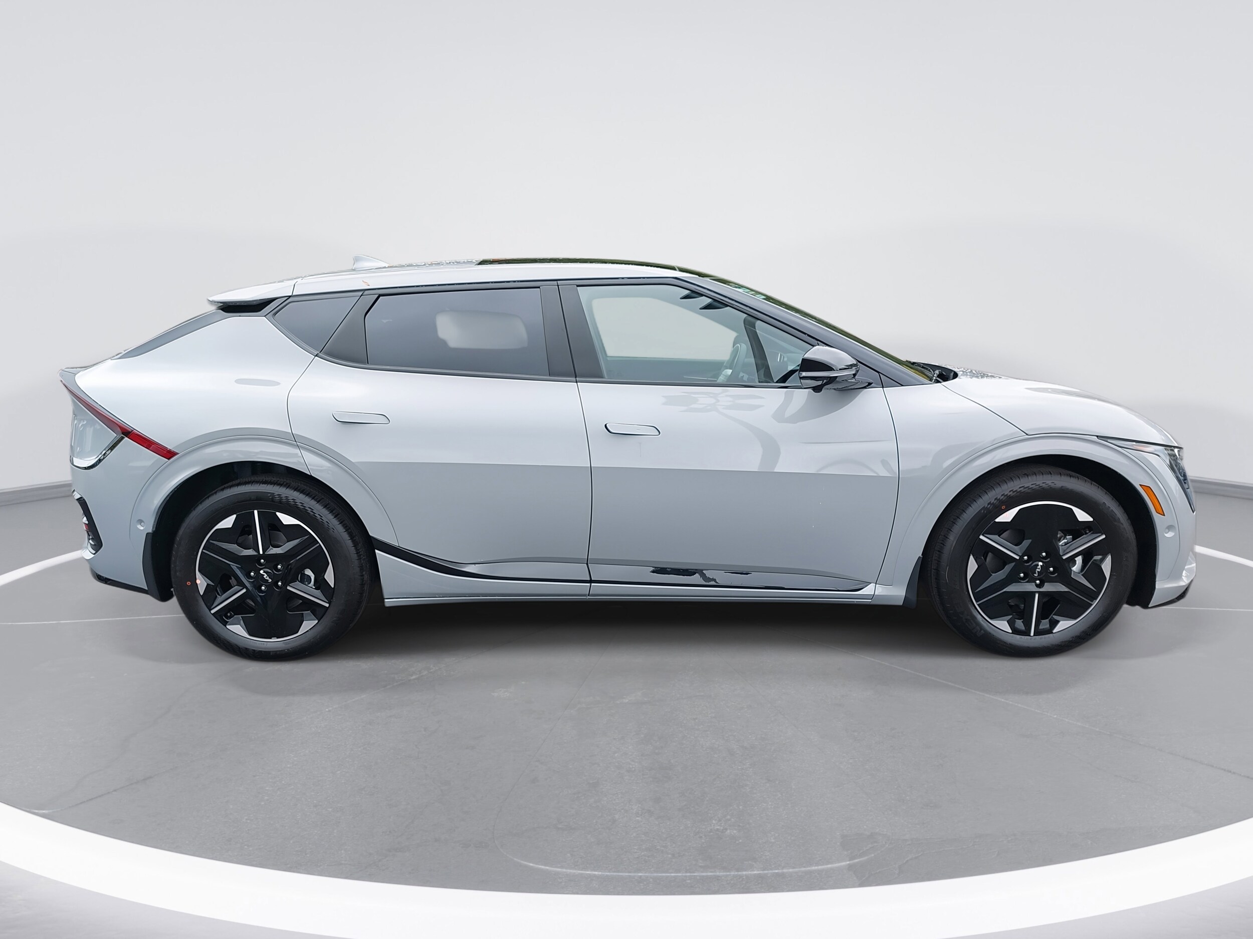 2025 Kia EV6 GT-Line photo 4