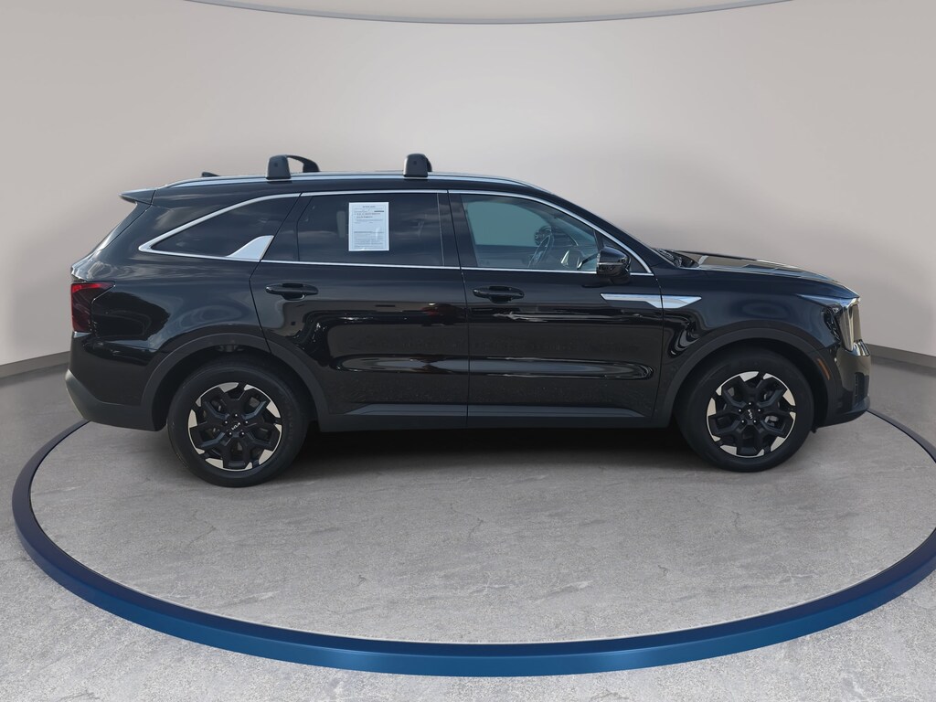 Used 2025 Kia Sorento S SUV