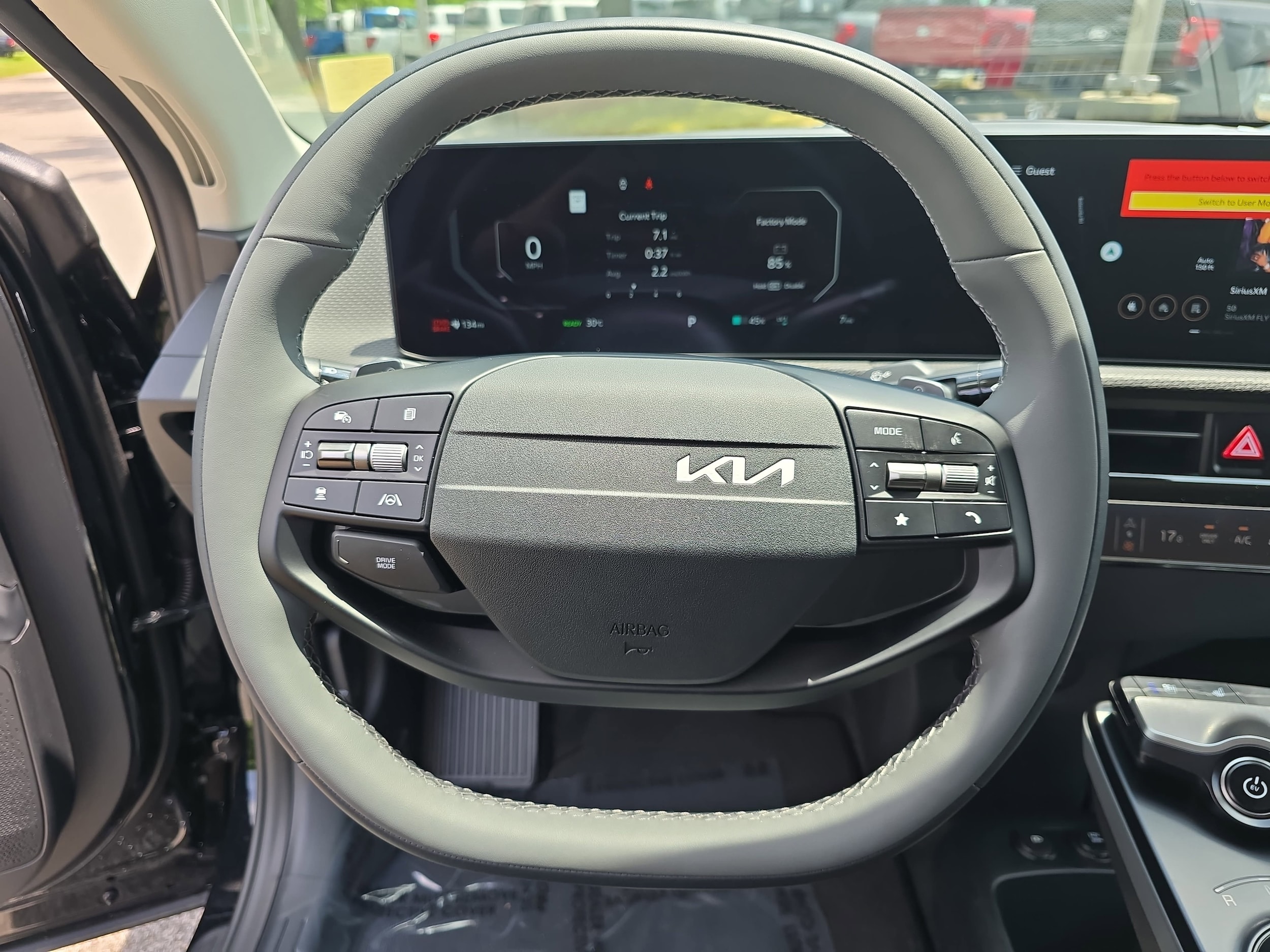 2025 Kia EV6 Wind - Photo 18