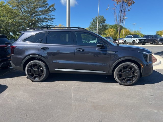 2025 Kia Sorento X-Line SX Prestige photo 2