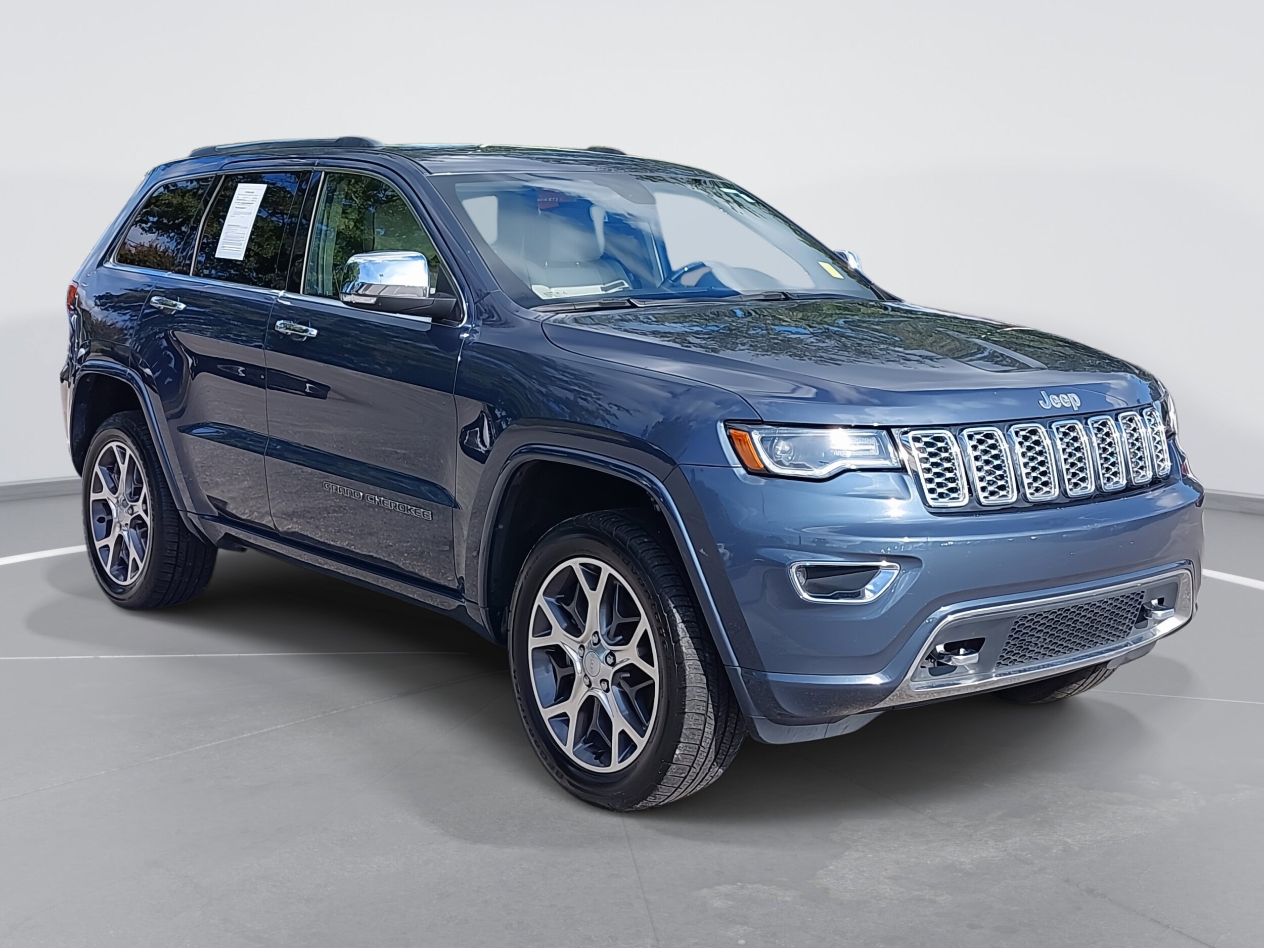 2020 Jeep Grand Cherokee Overland photo 3