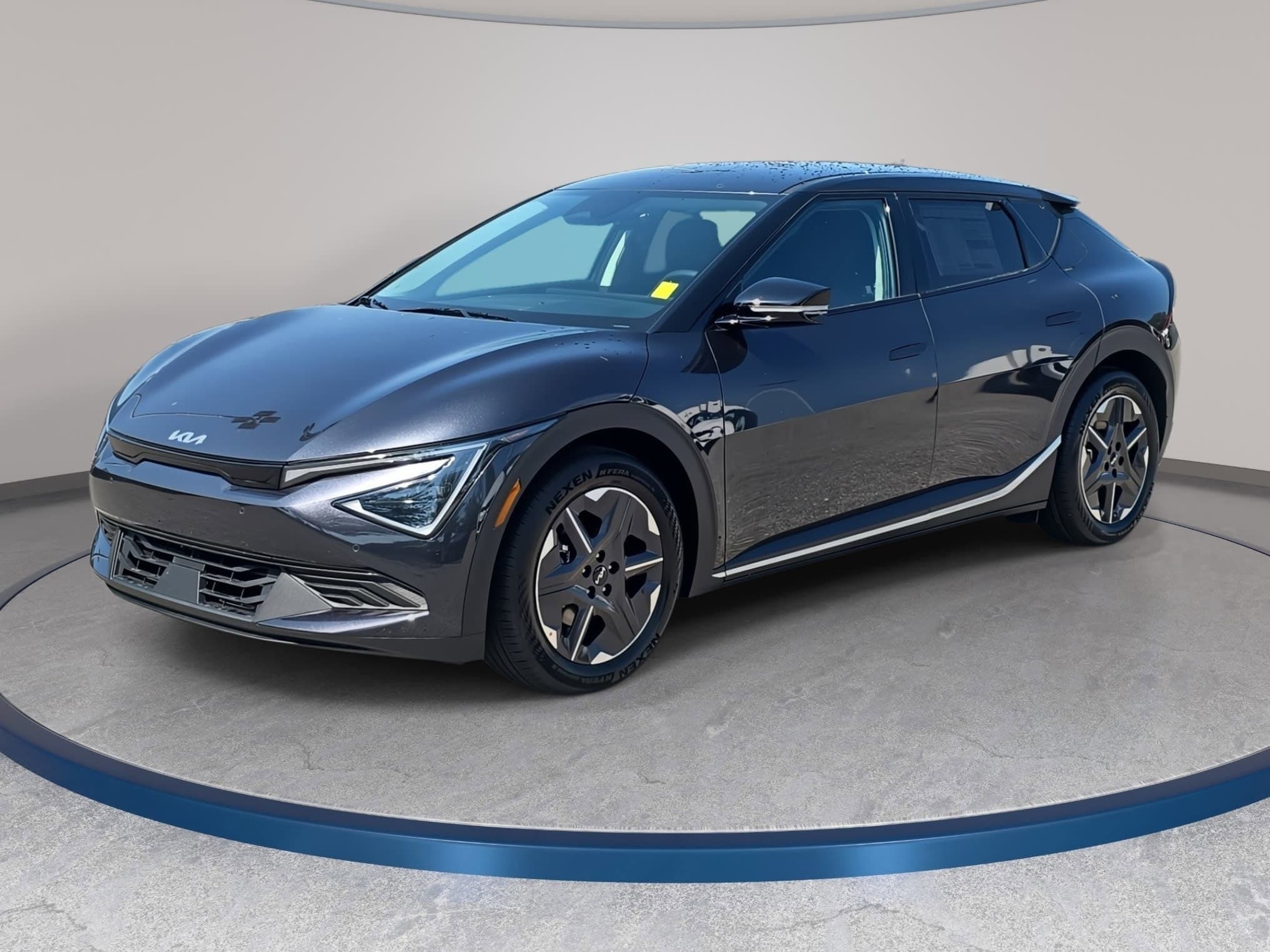 2025 Kia EV6 Light's photo