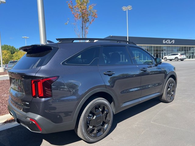 2025 Kia Sorento X-Line SX Prestige photo 3