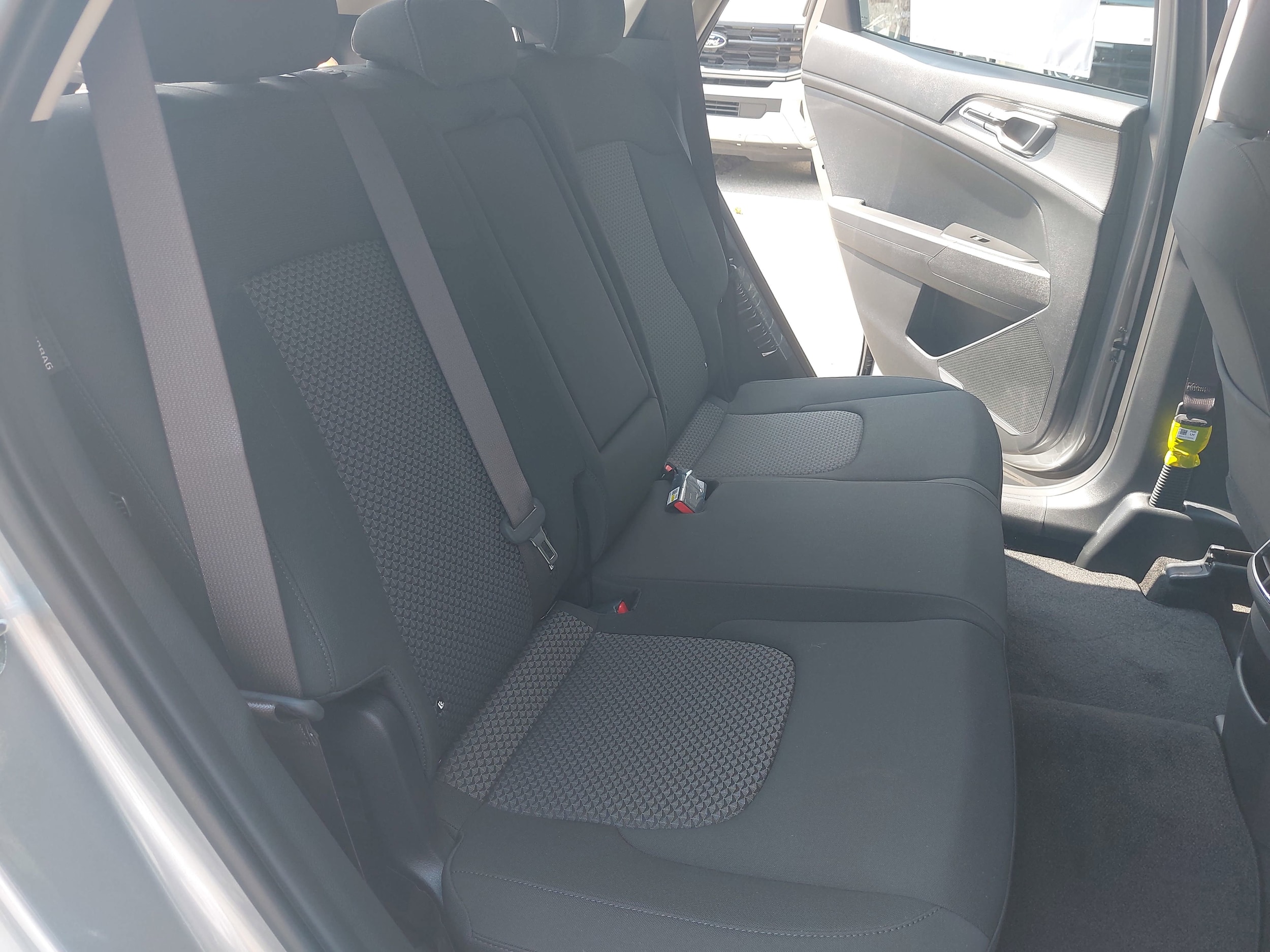 2025 Kia Sportage LX Hybrid - Photo 11
