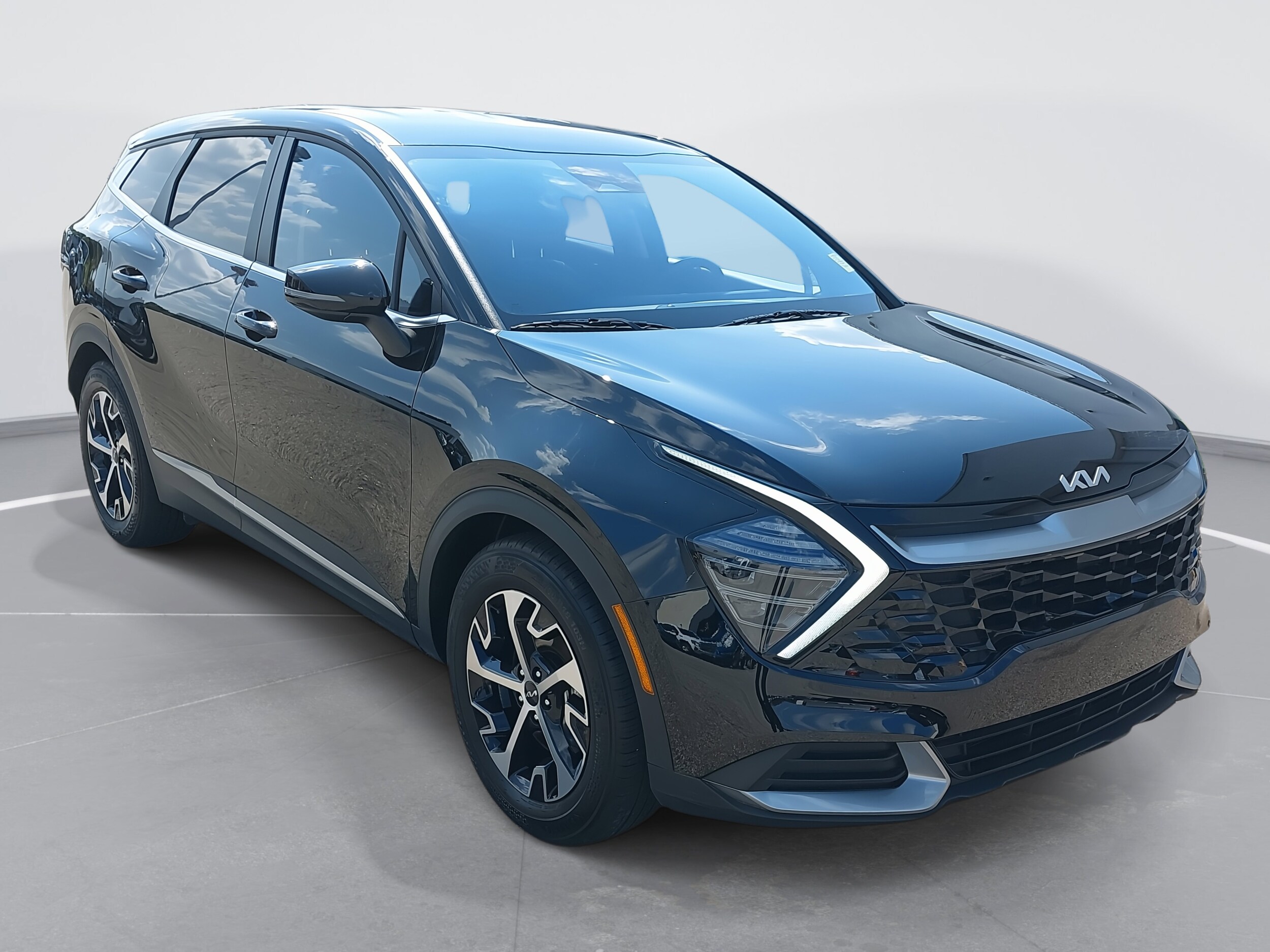 2024 Kia Sportage EX photo 3