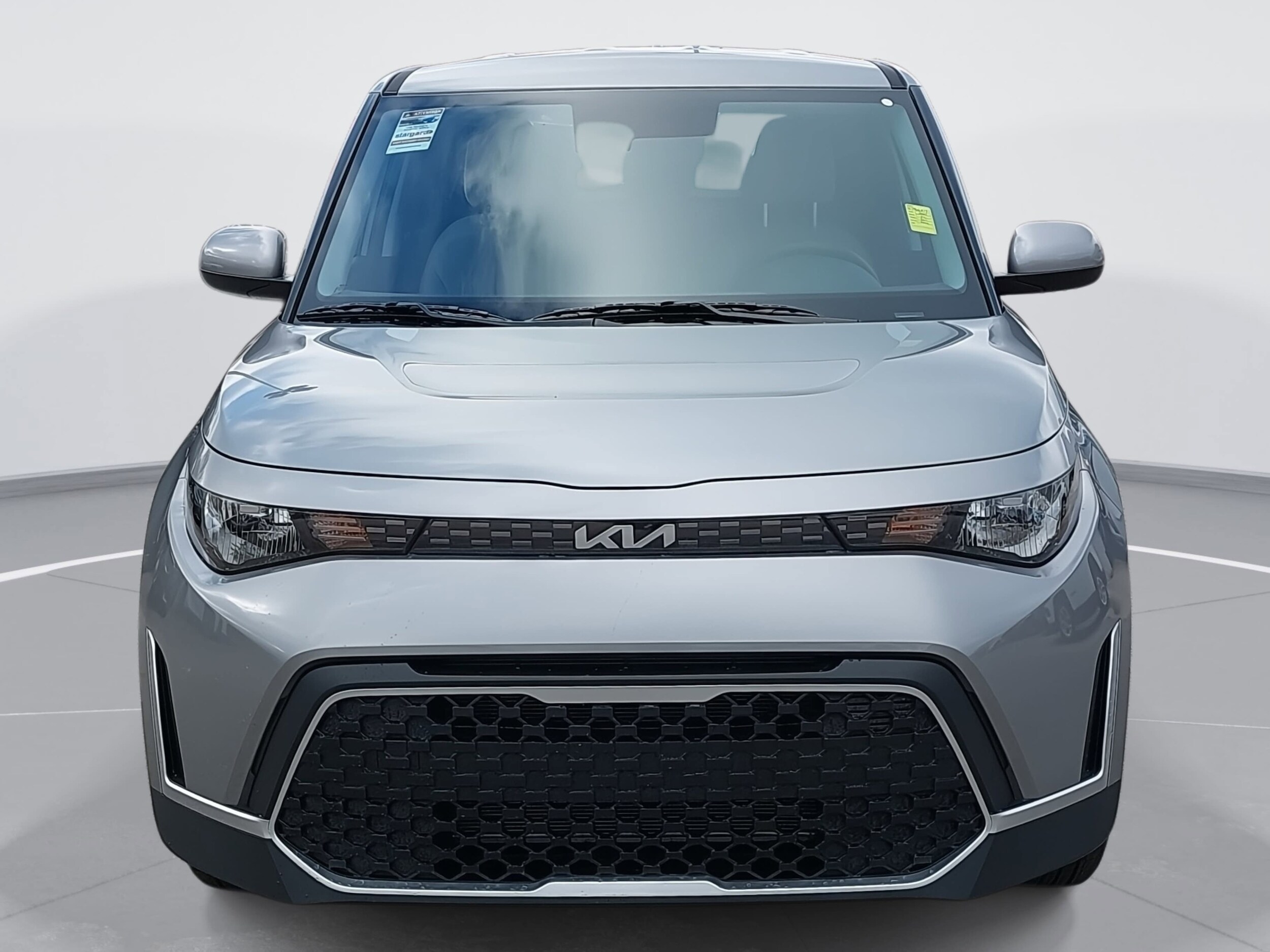 2025 Kia Soul LX photo 2