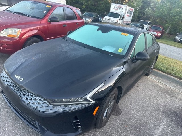 2022 Kia K5 LX photo 2