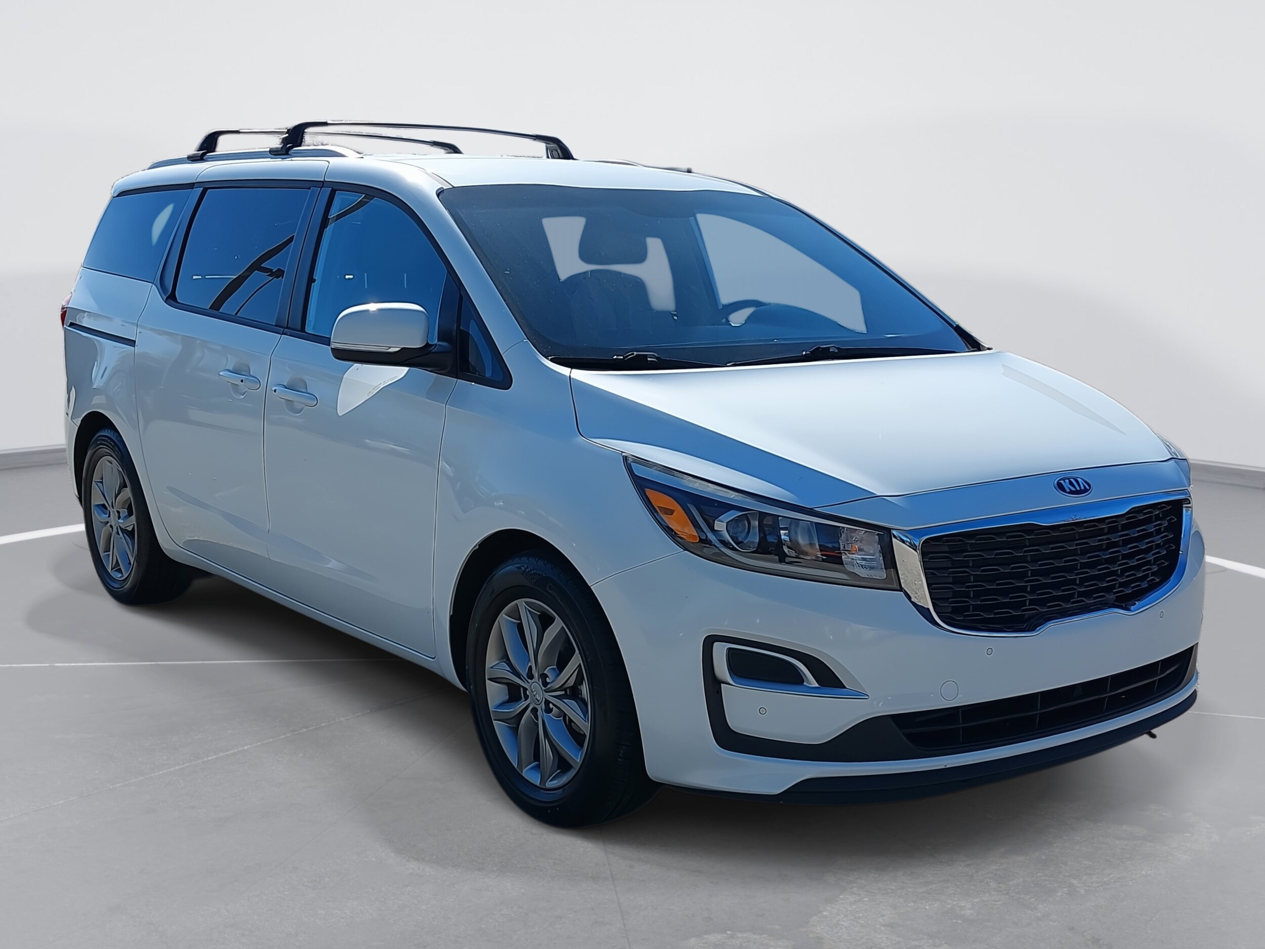 2019 Kia Sedona EX photo 3