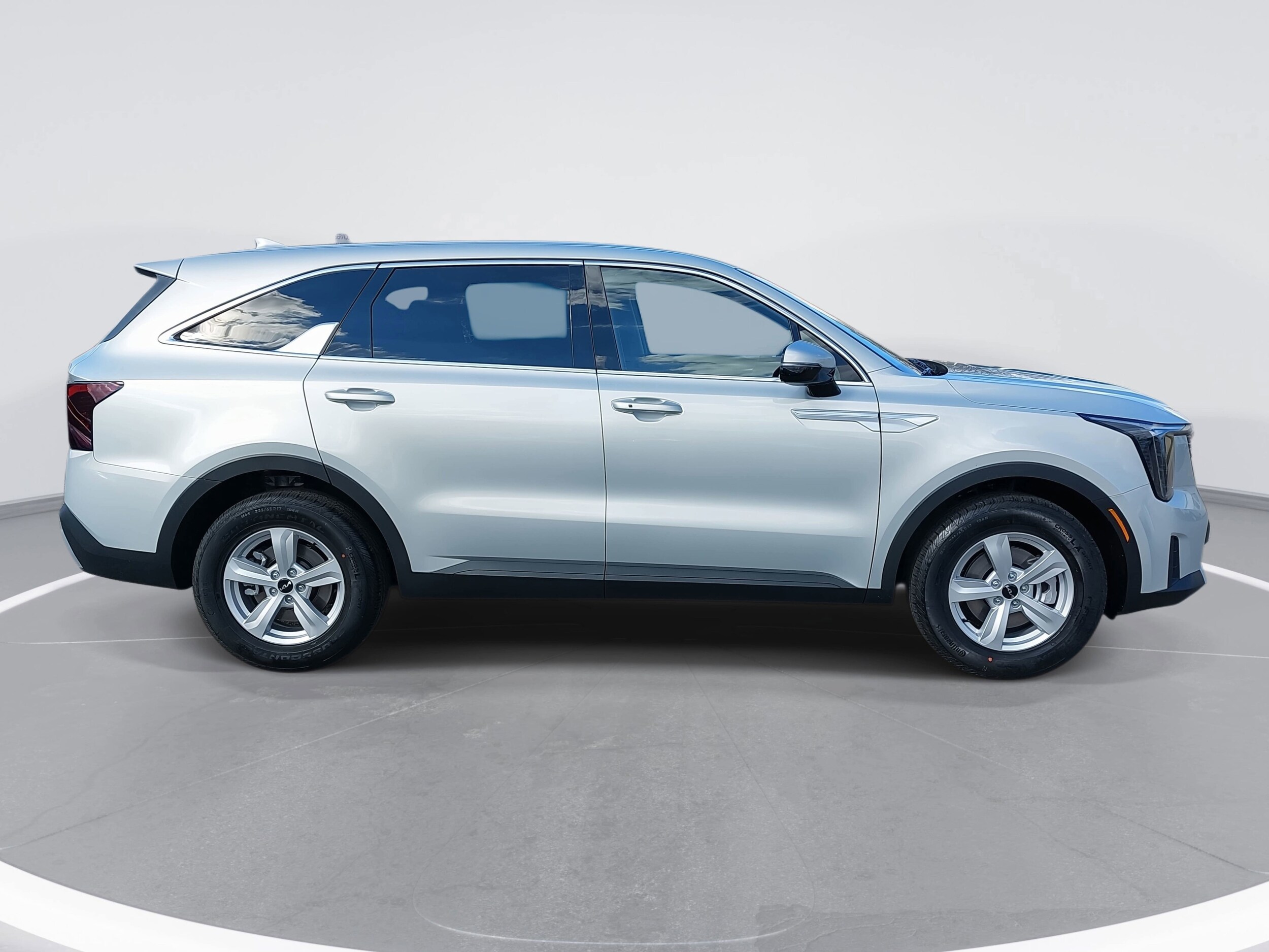 2026 Kia Sorento LX photo 3