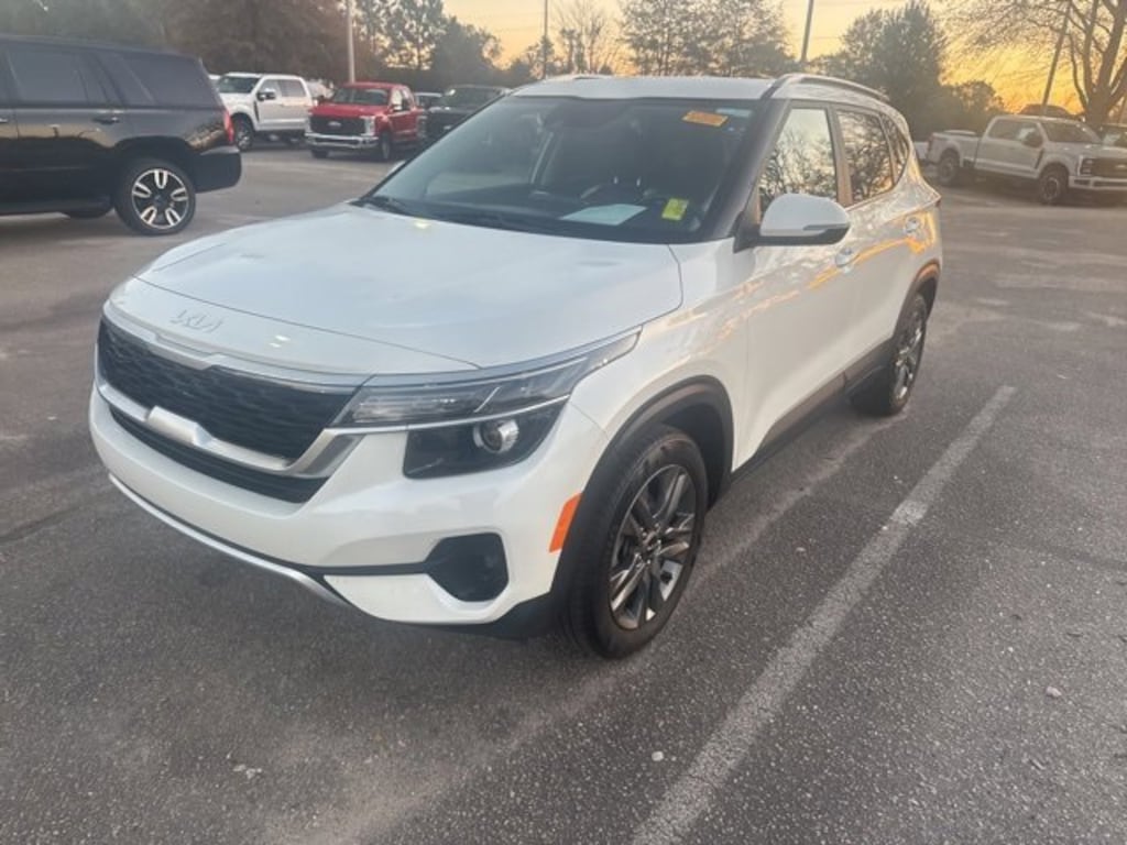 Used 2023 Kia Seltos S SUV