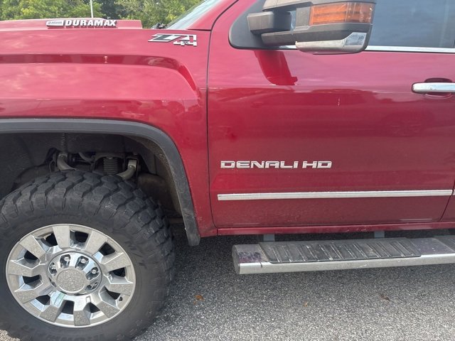 2019 Gmc Sierra HD Denali photo 4