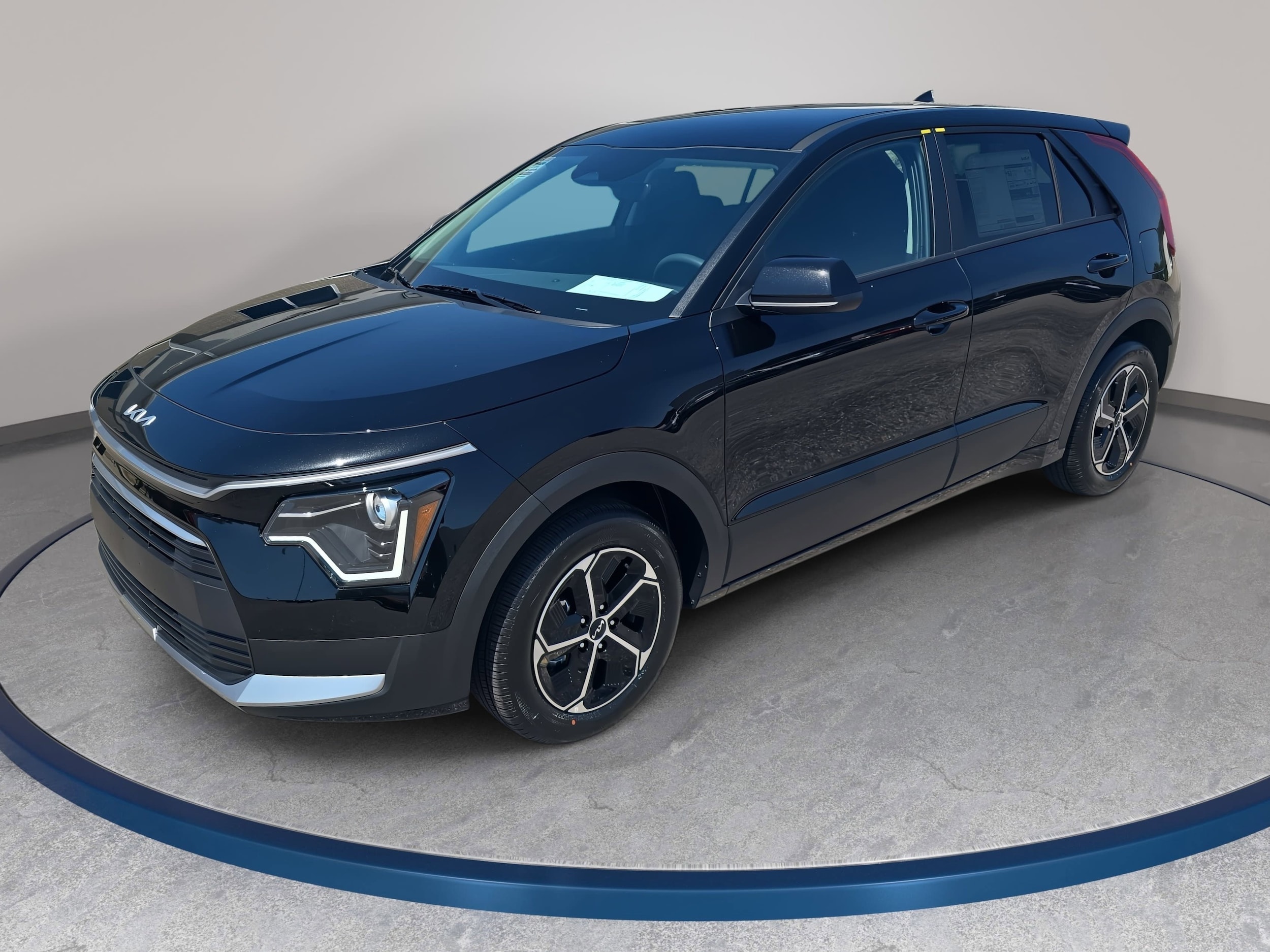 2026 Kia Niro LX HEV's photo