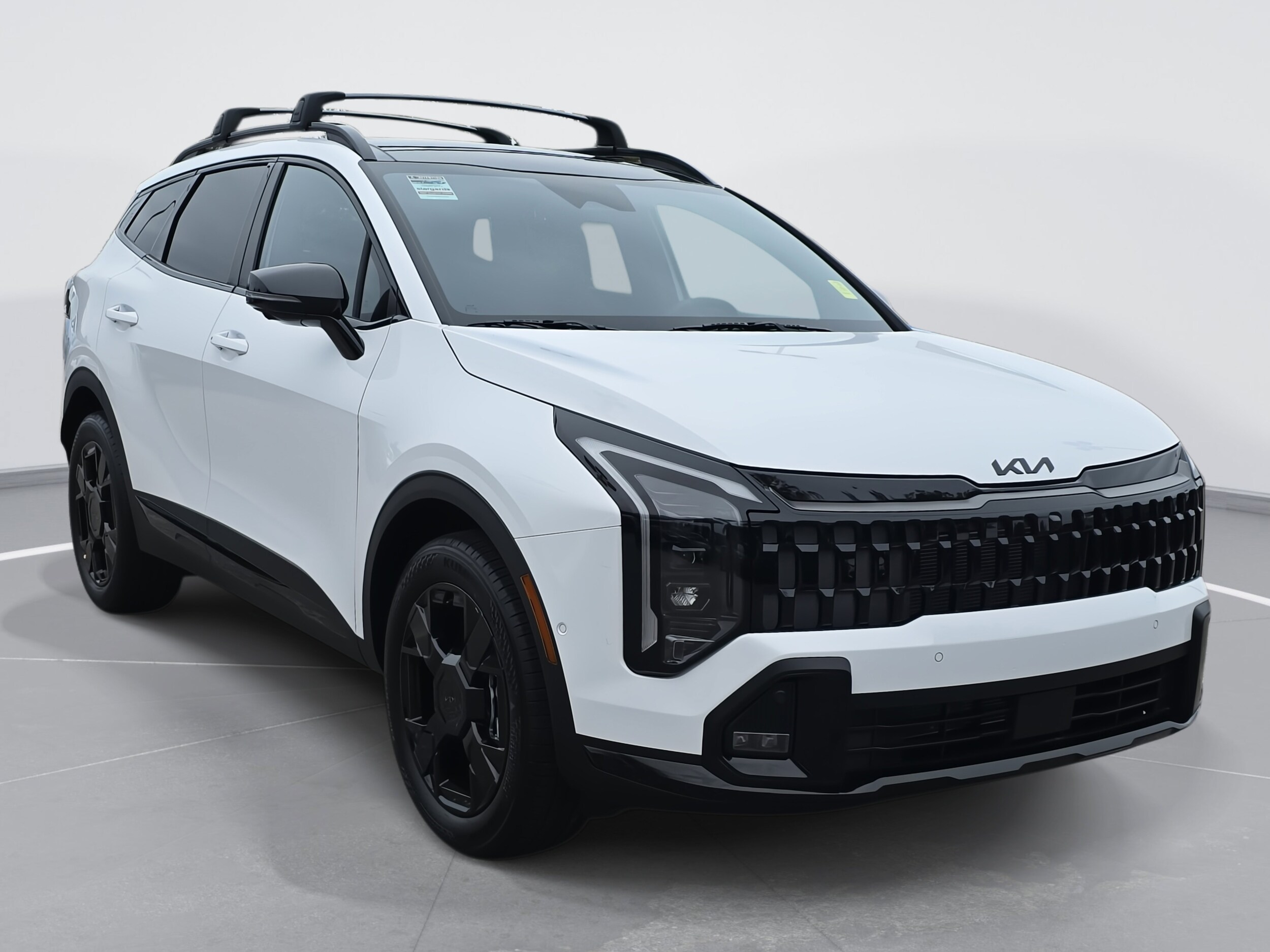 2026 Kia Sportage X-Line photo 3