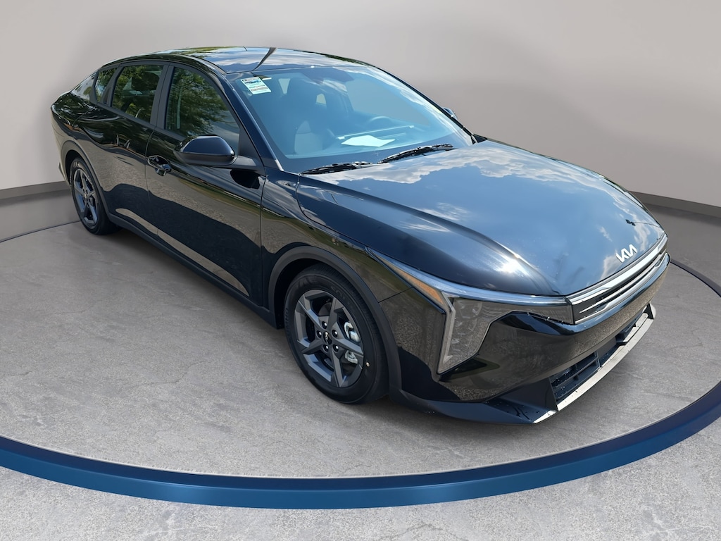 New 2026 Kia K4 LXS Sedan