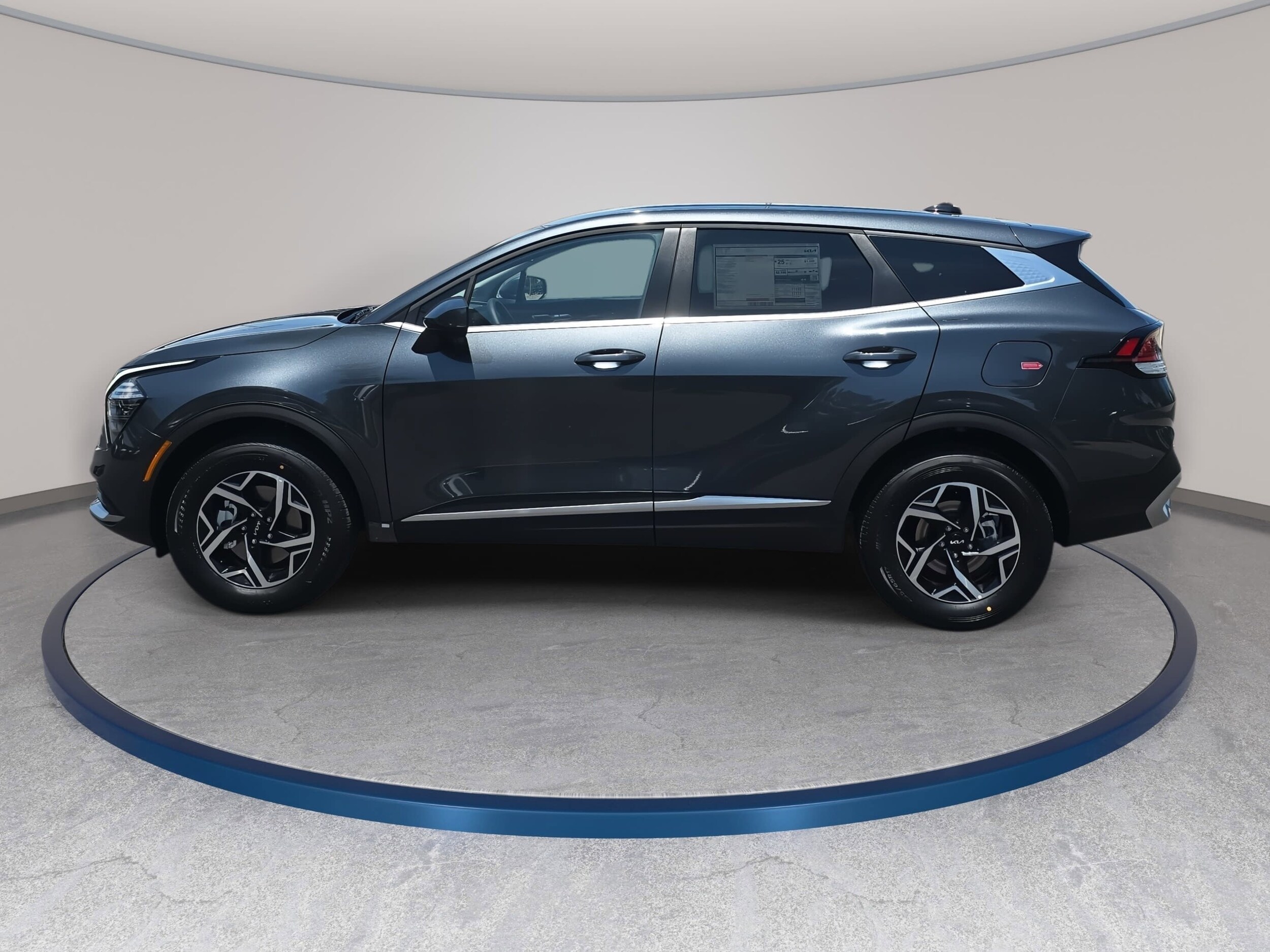 2025 Kia Sportage LX - Photo 8