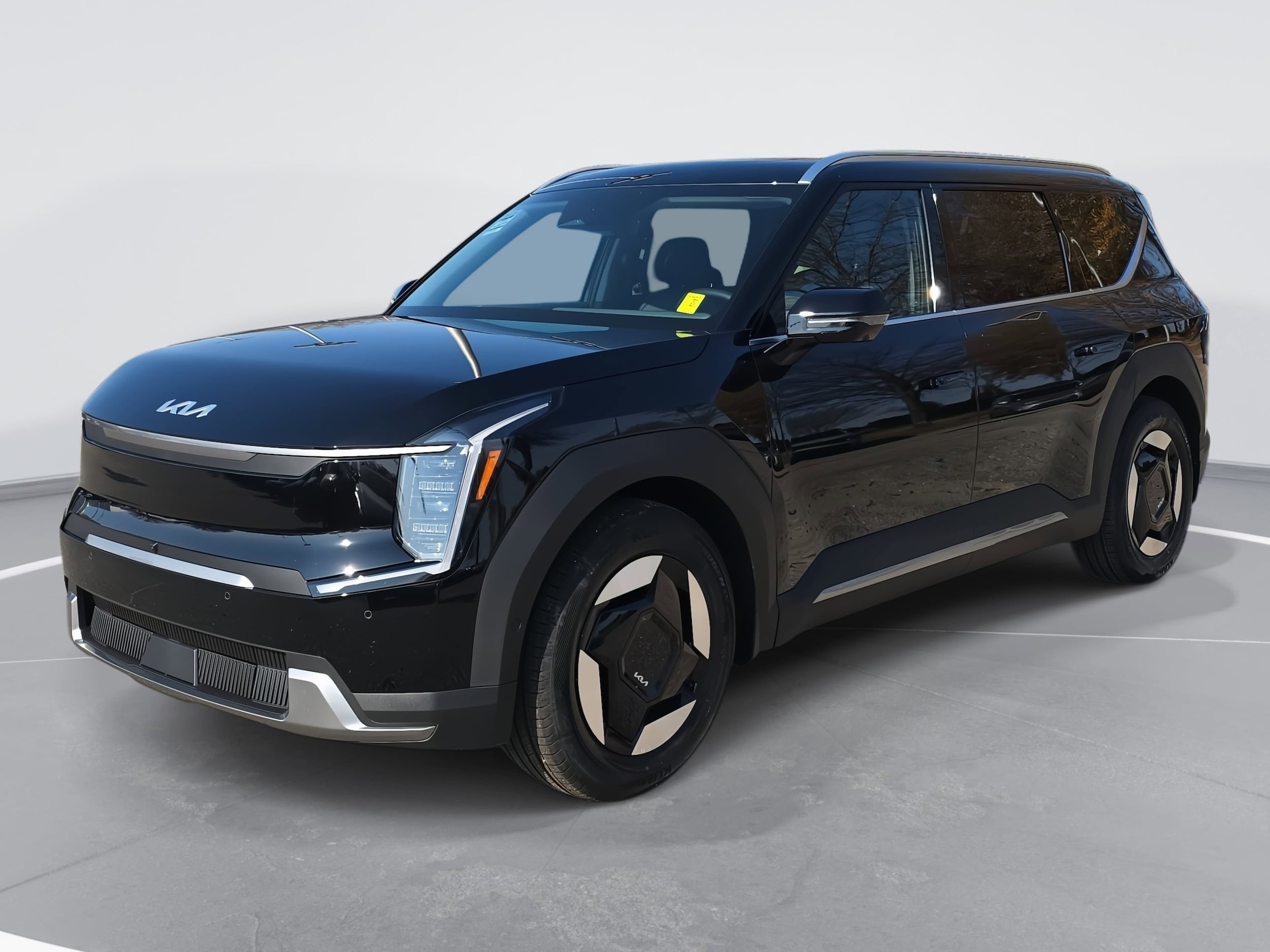 2026 Kia EV9 Wind's photo