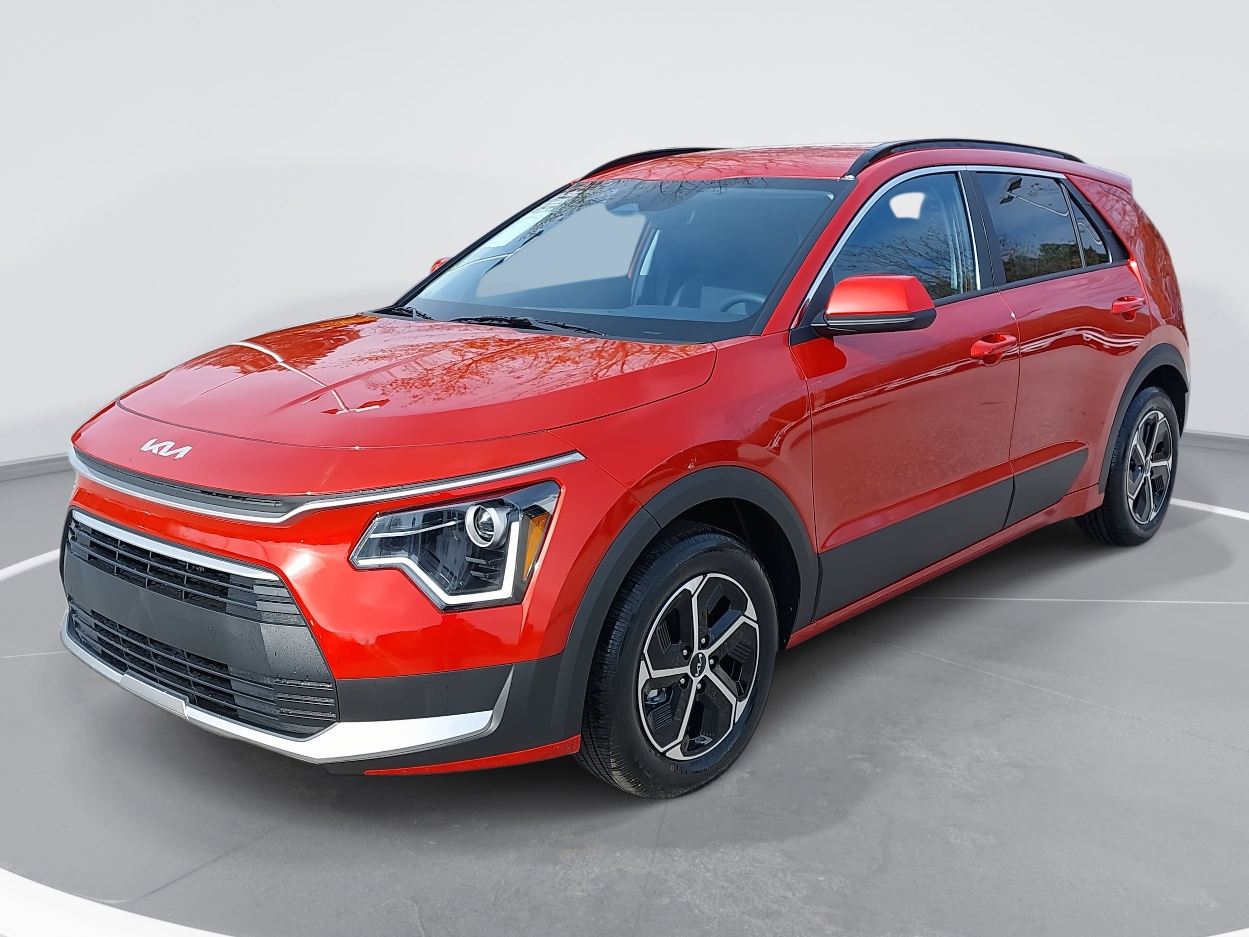 2026 Kia Niro LX's photo