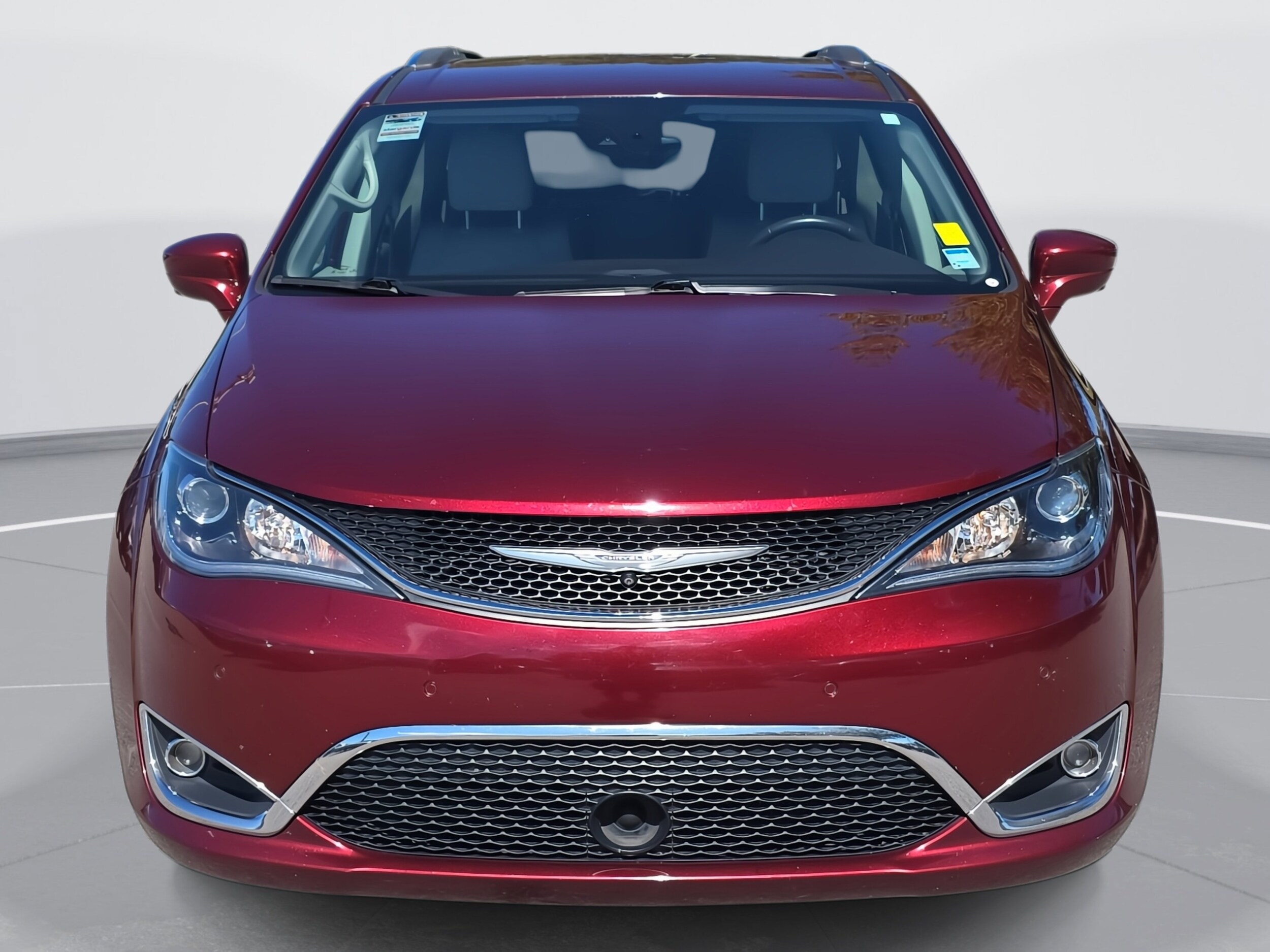 2017 Chrysler Pacifica Touring Plus photo 2