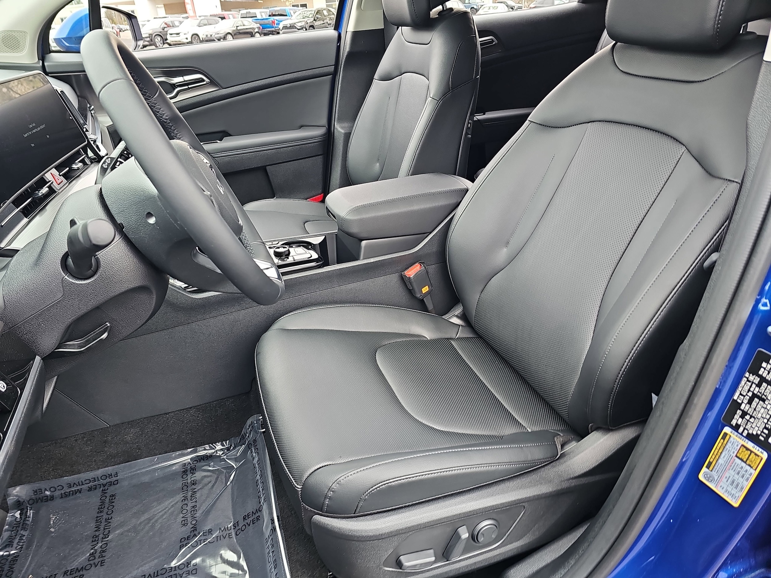 2025 Kia Sportage EX - Photo 15