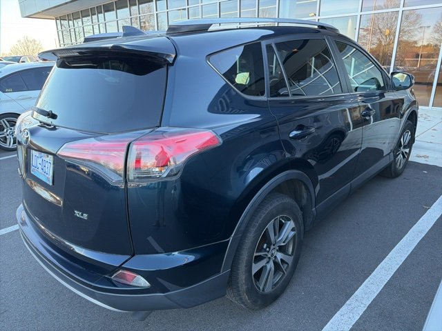 2018 Toyota RAV4 XLE photo 4
