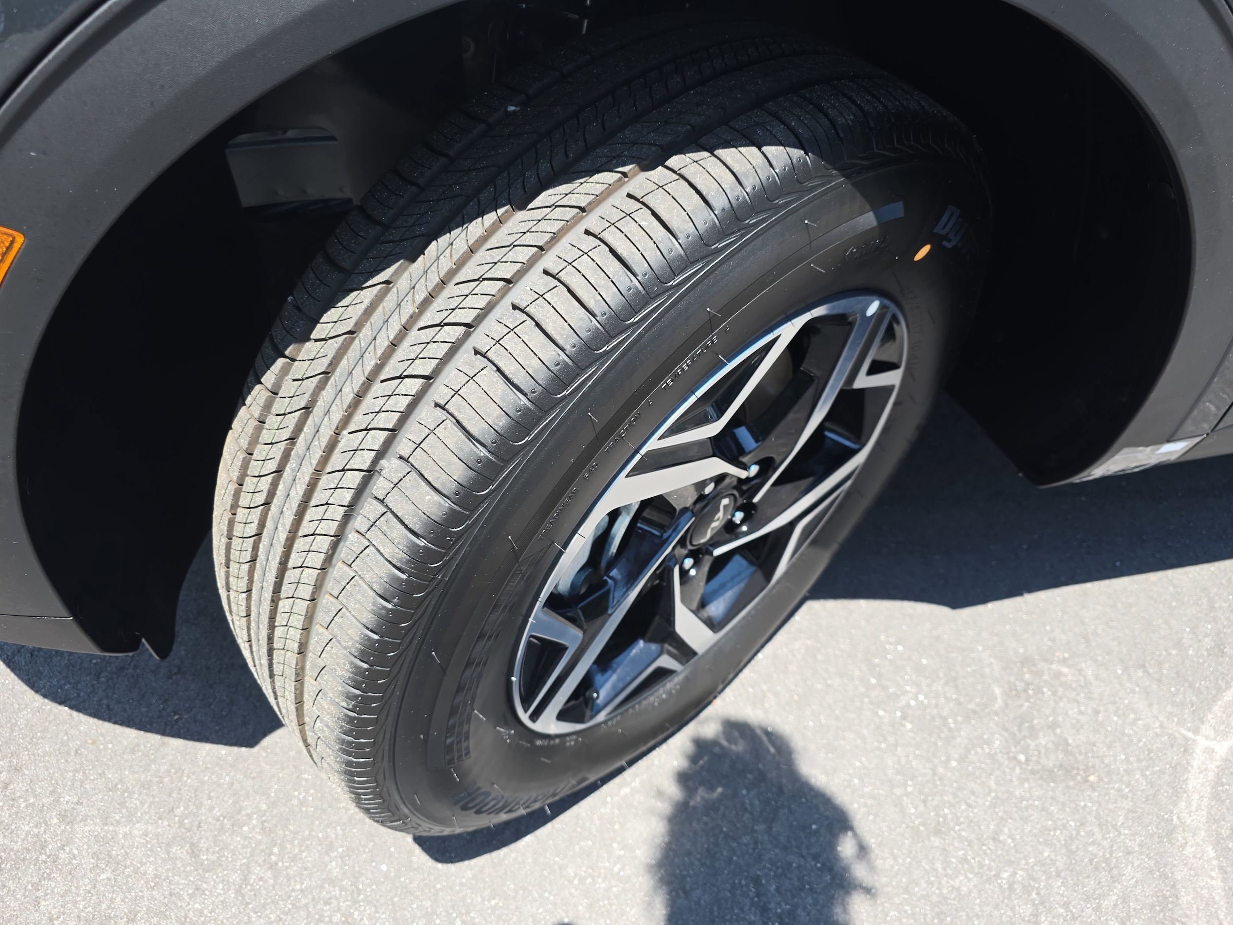 2025 Kia Sportage LX - Photo 28