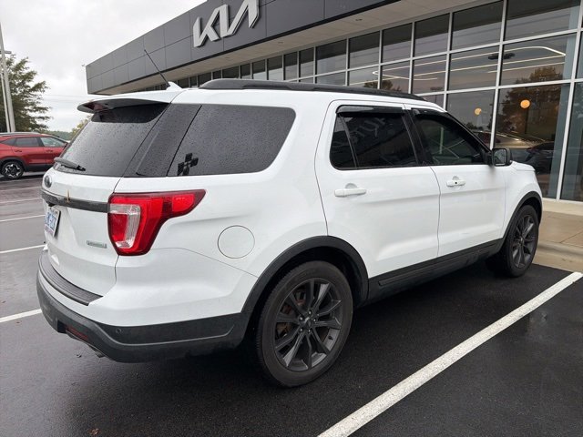 2018 Ford Explorer XLT photo 4
