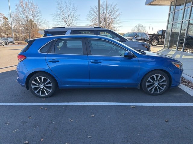 2018 Hyundai Elantra GT Base photo 3