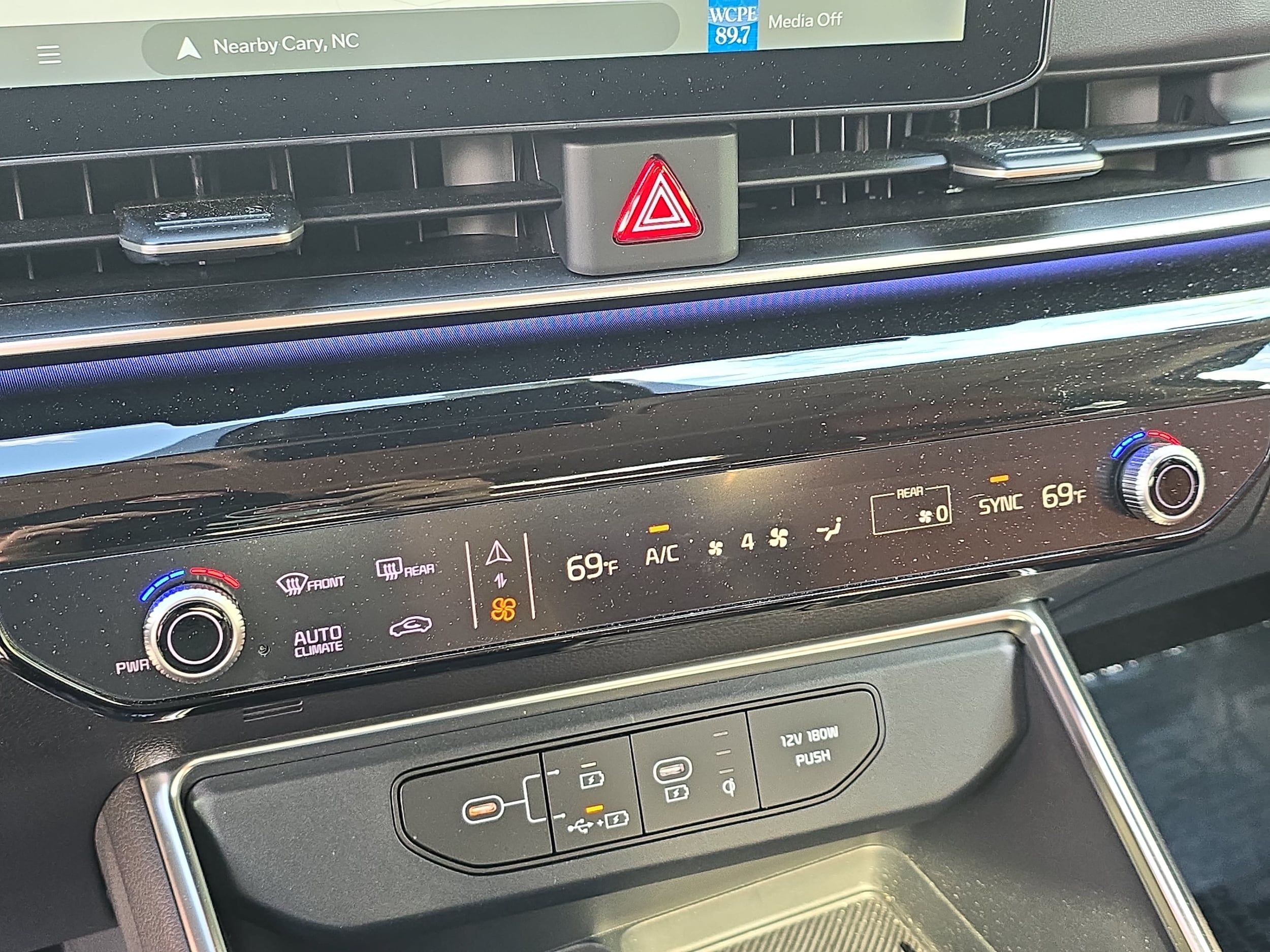 2026 Kia Carnival SX Prestige - Photo 23