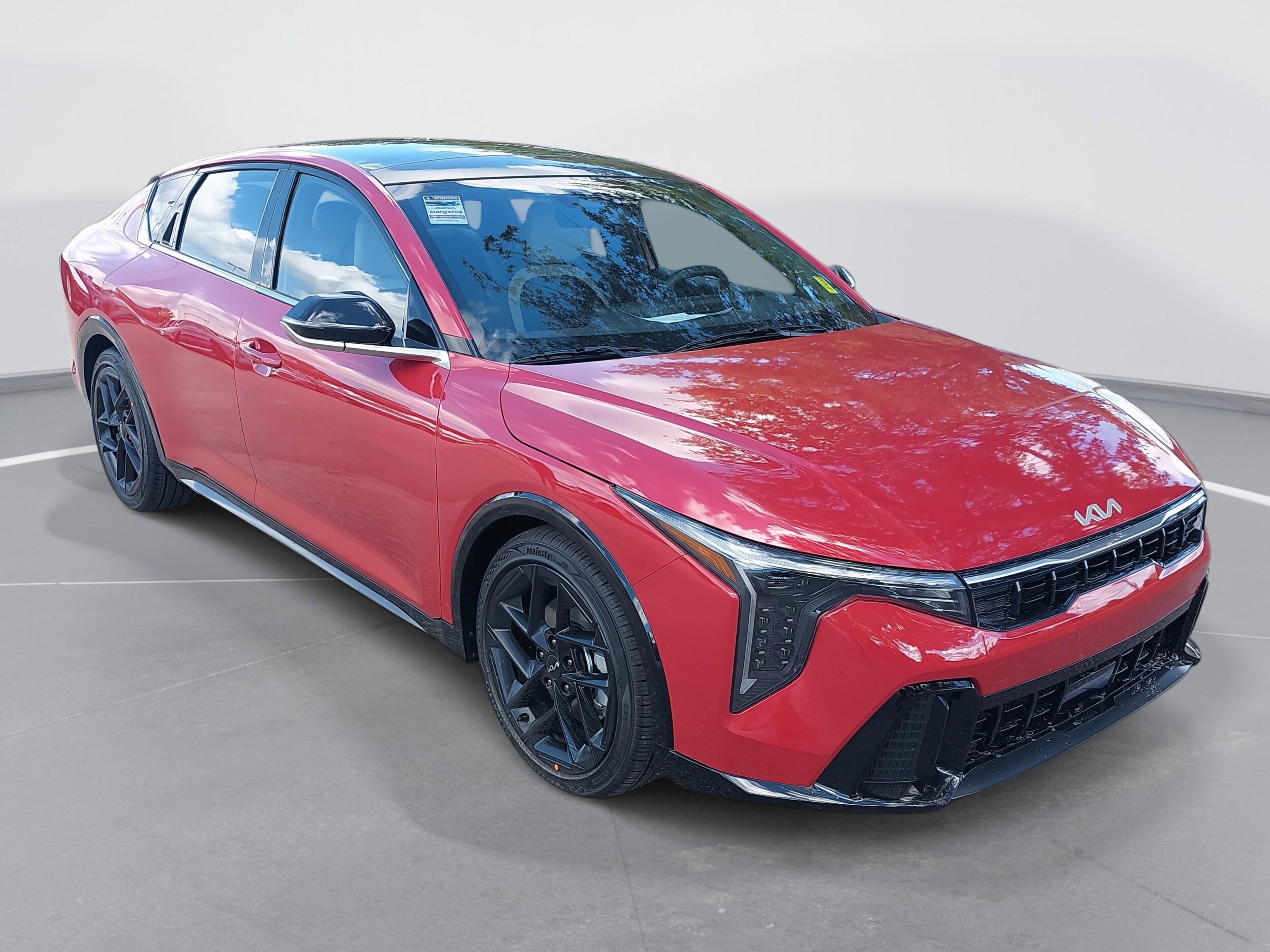 2025 Kia K4 GT-Line Turbo photo 3