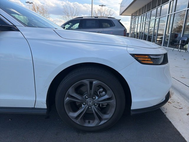 2024 Honda Accord EX photo 4