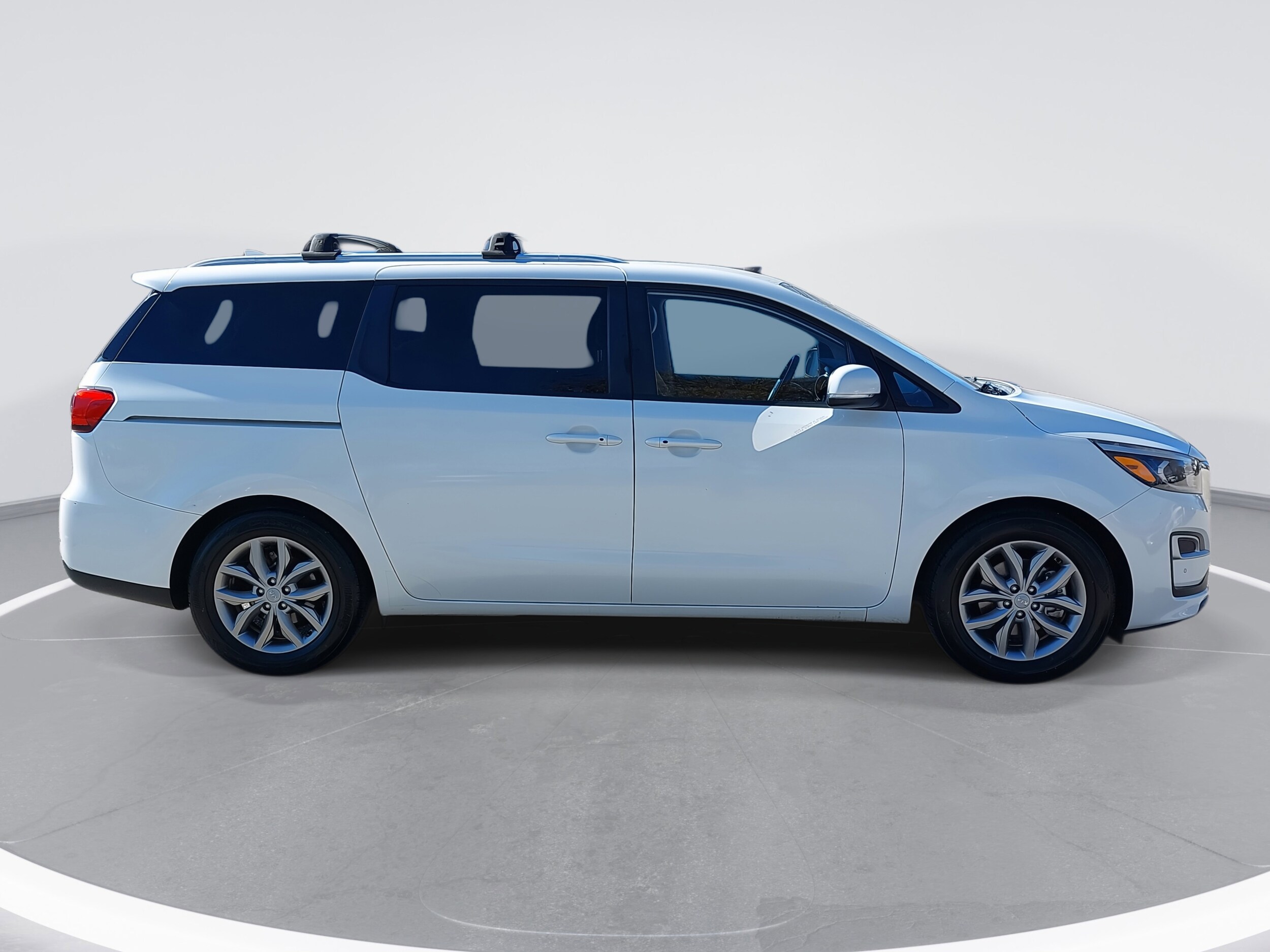2019 Kia Sedona EX photo 4