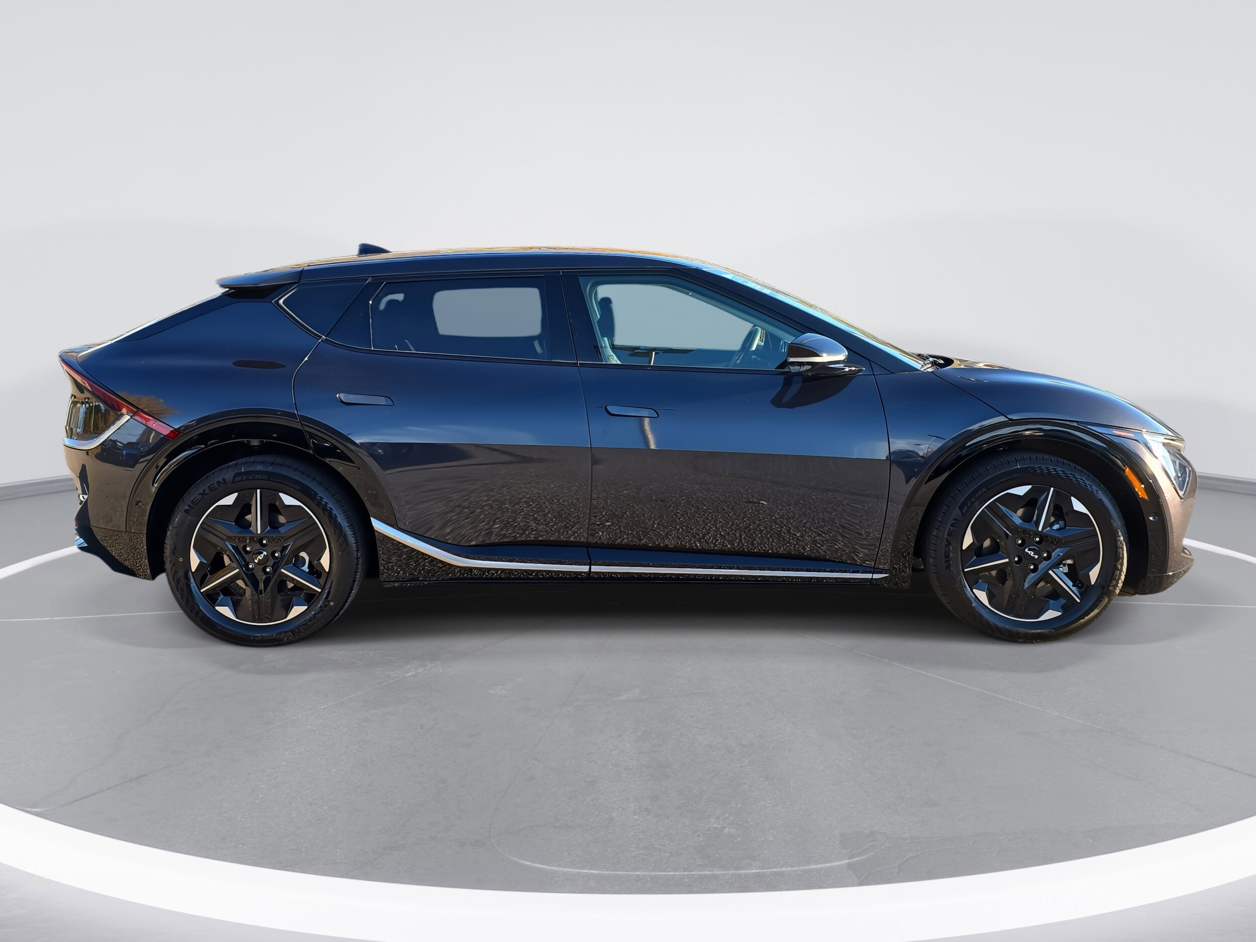 2025 Kia EV6 Wind photo 4