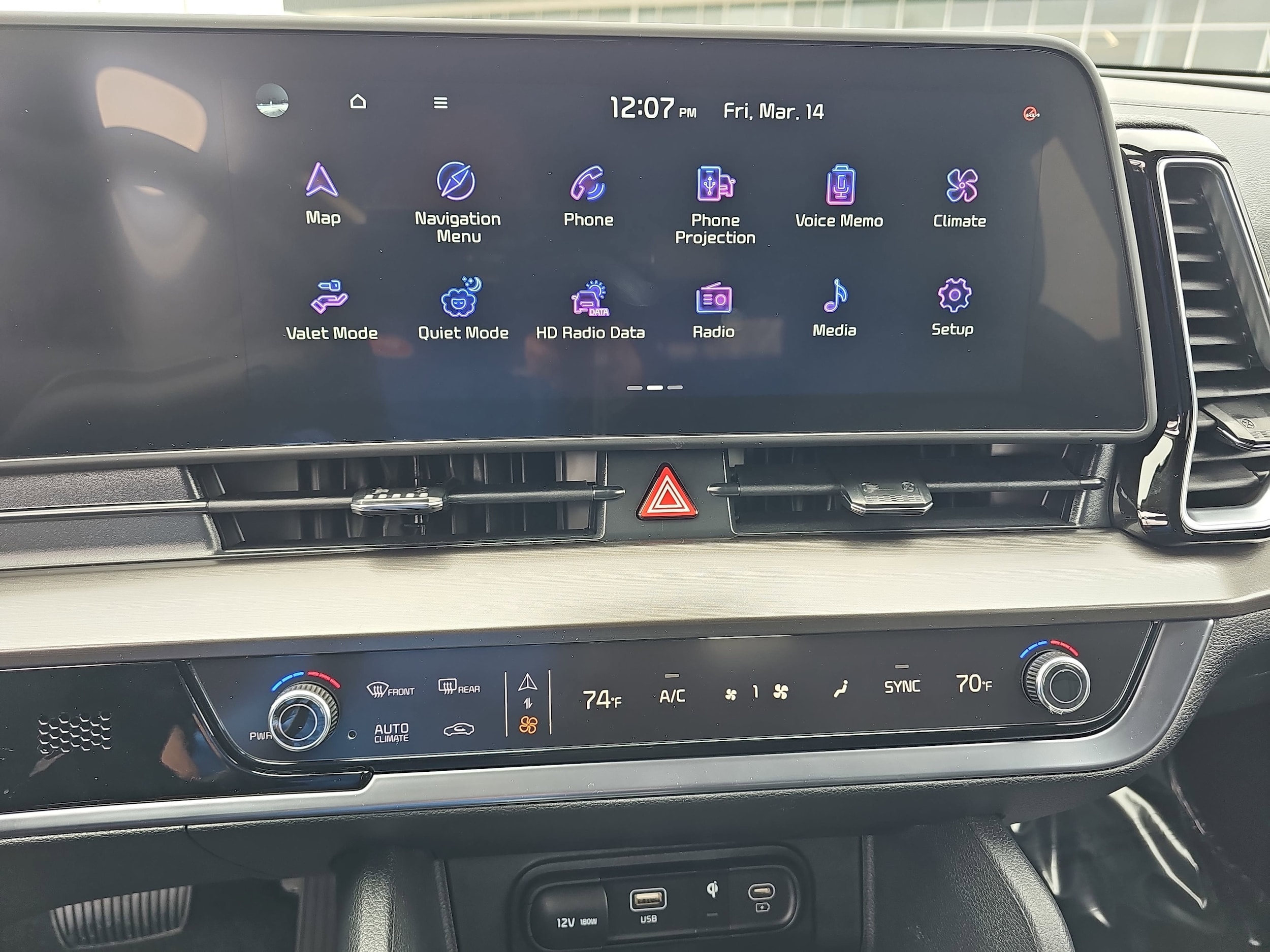 2025 Kia Sportage EX - Photo 20
