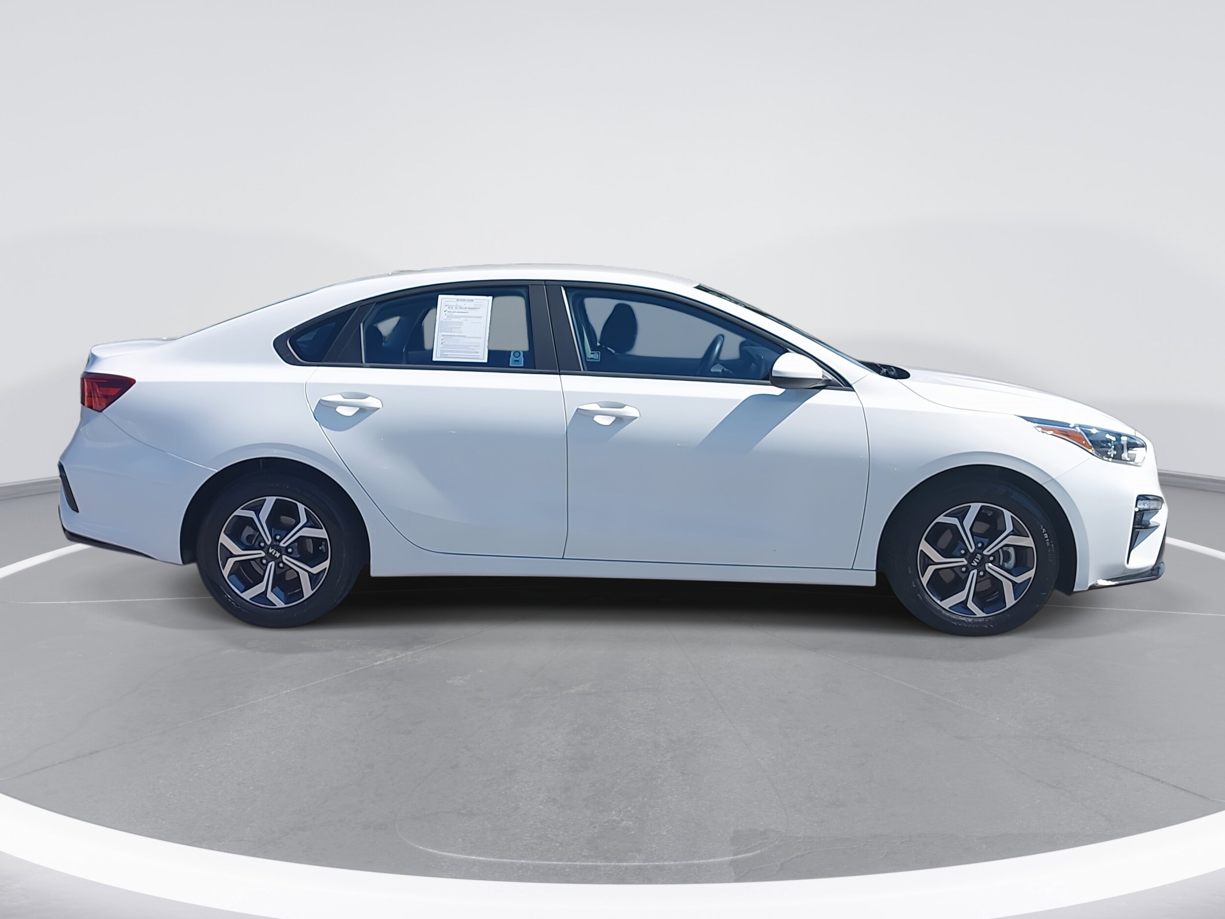 2020 Kia Forte LXS photo 4