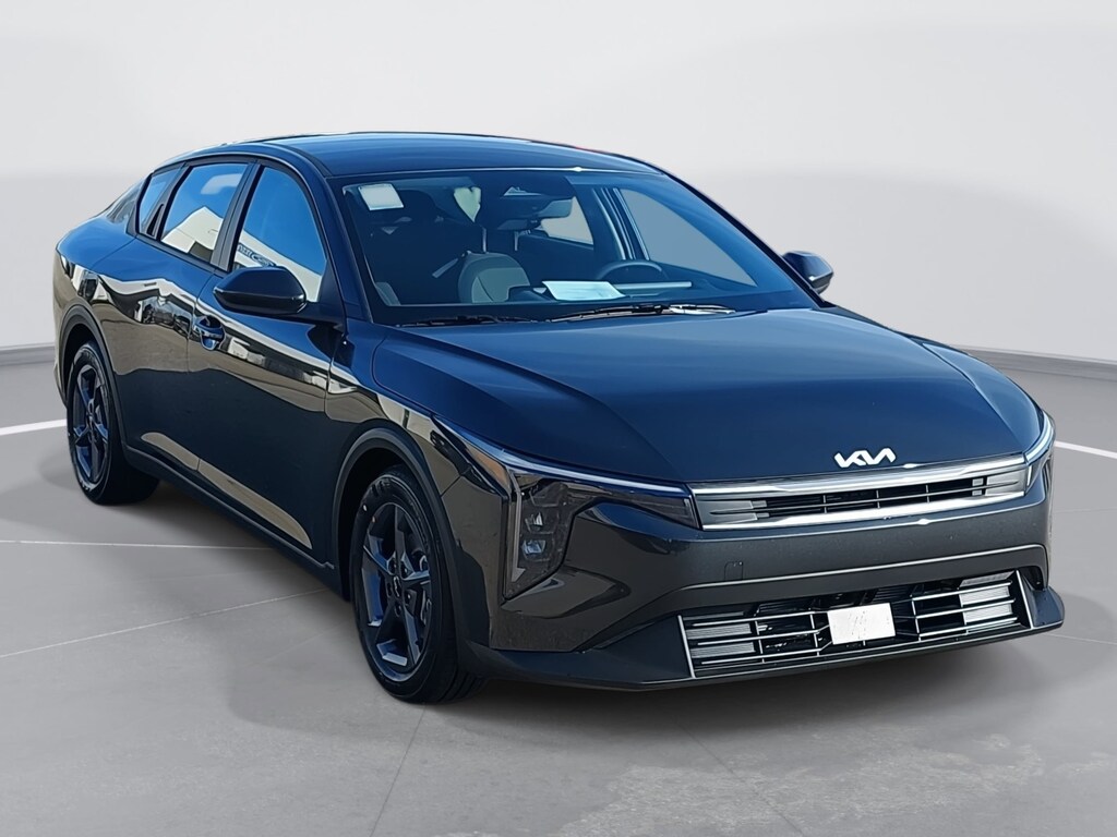 New 2026 Kia K4 LXS Sedan