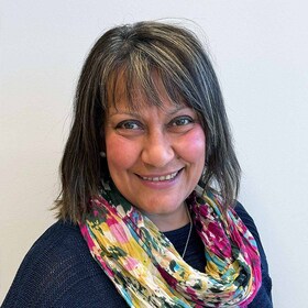 Staff member Nermin Soliman from ID_105c36c9abbd