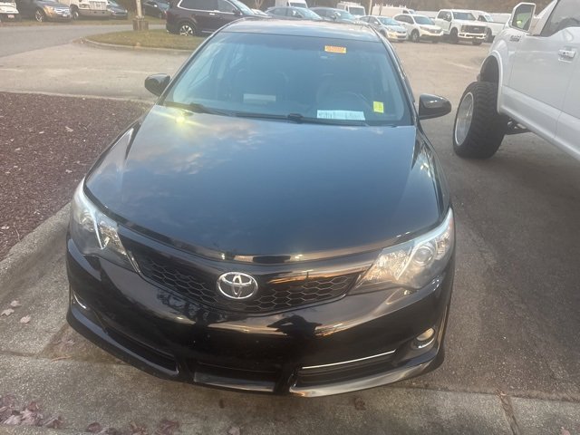 2012 Toyota Camry L photo 2