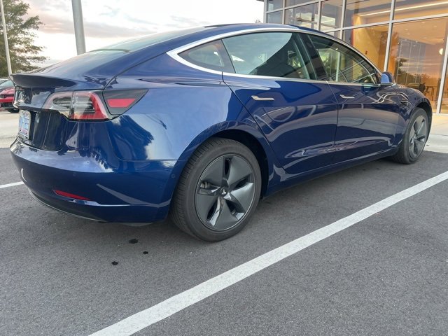 2020 Tesla Model 3 Standard Range Plus photo 4