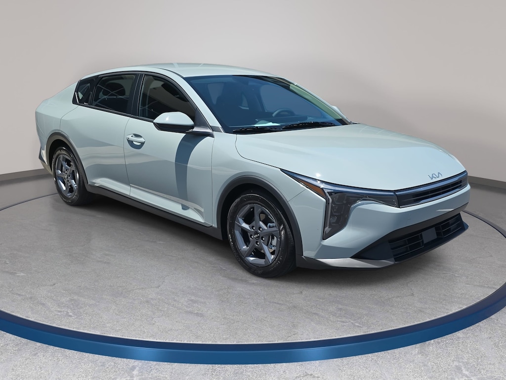 New 2026 Kia K4 LXS Sedan