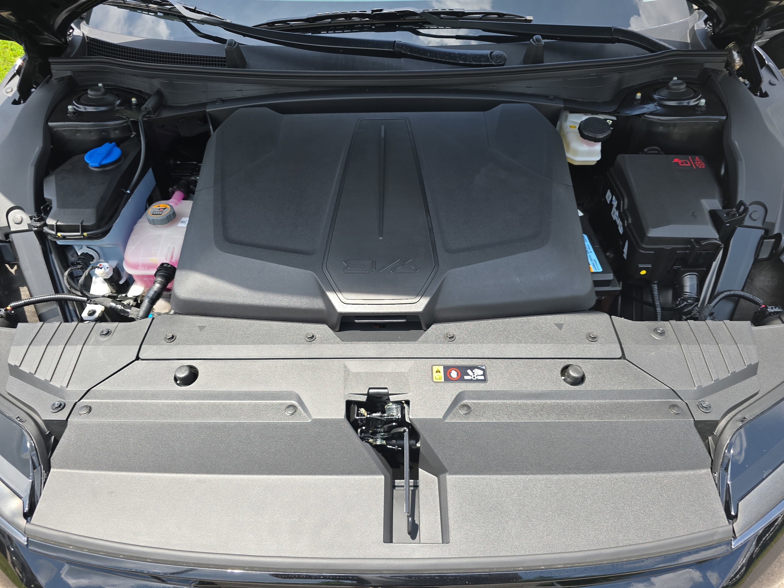 2025 Kia EV6 Wind - Photo 28