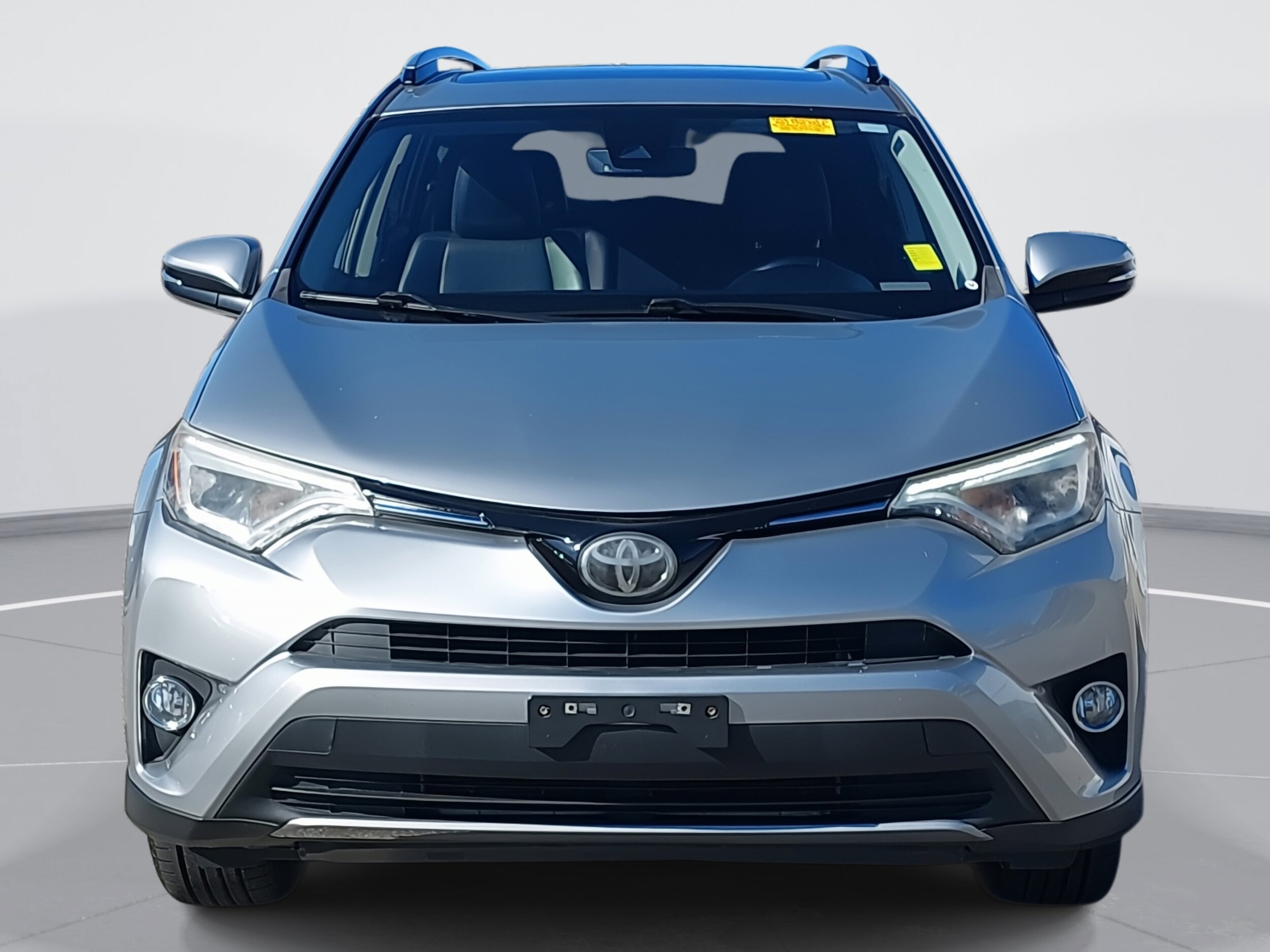 2018 Toyota RAV4 Limited photo 2